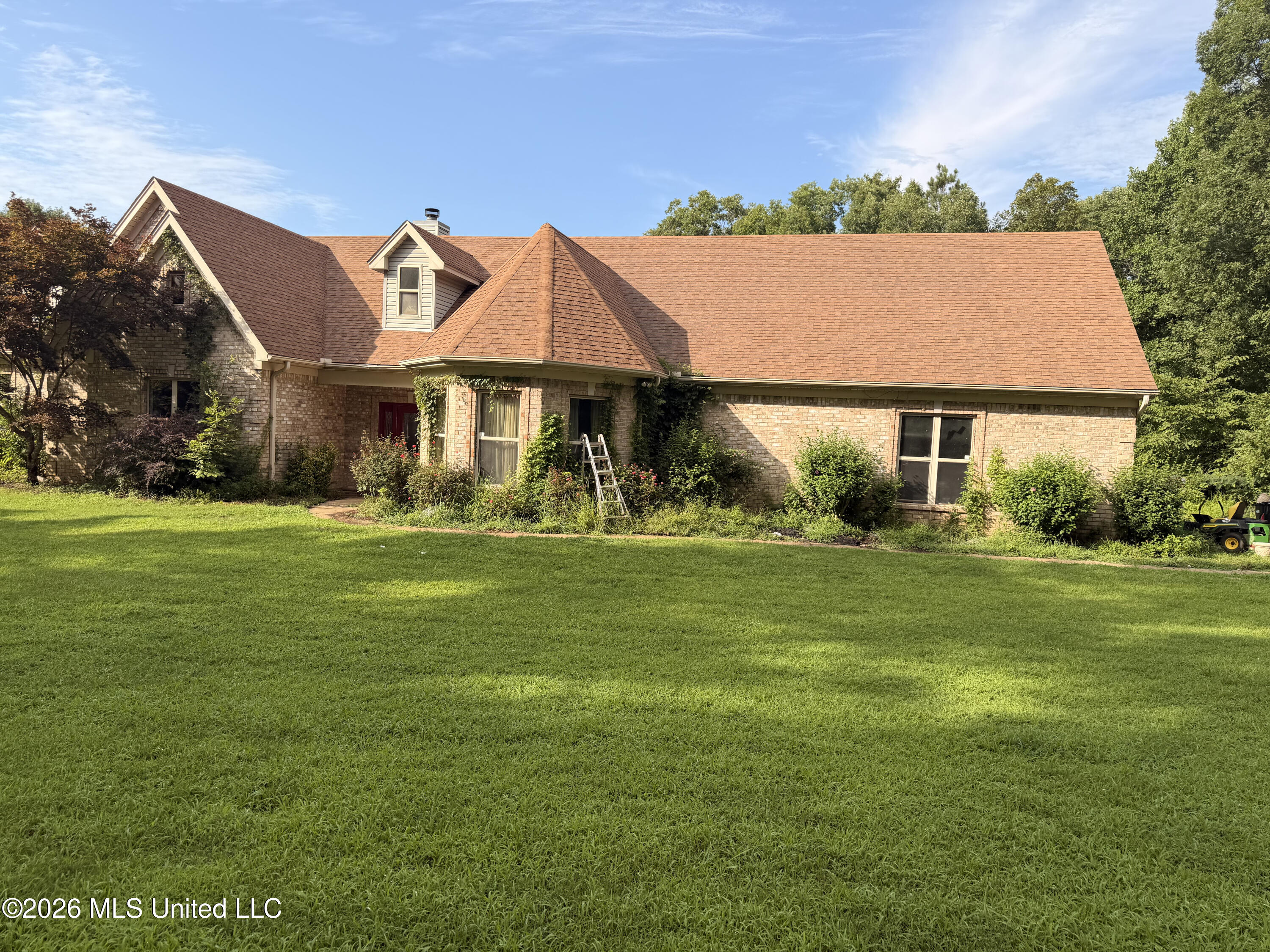 154 Dollie Irene Drive Property Photo 1