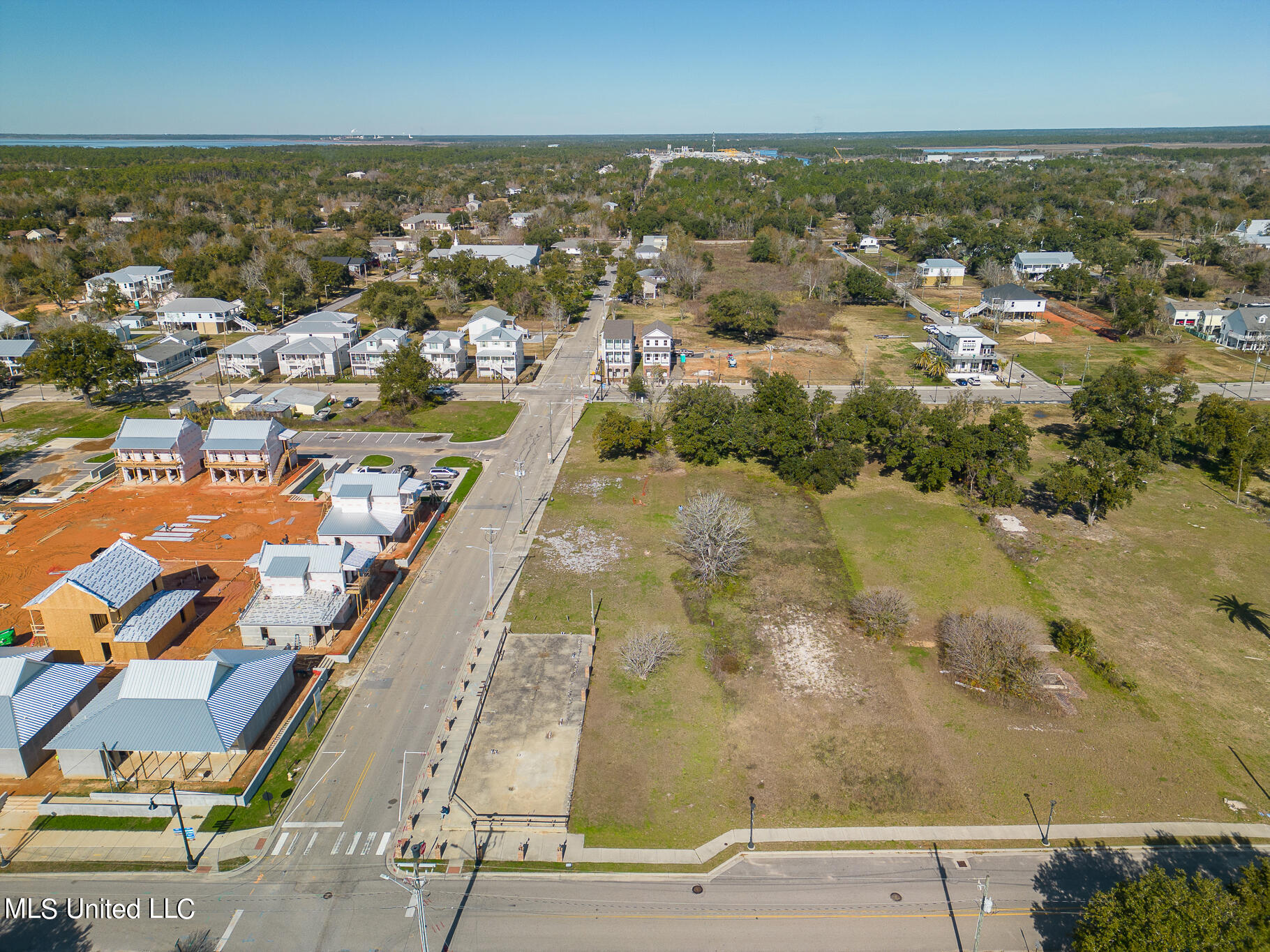 107 E Scenic Drive Property Photo 4