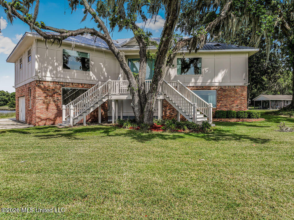 4920 River Road Property Photo 2