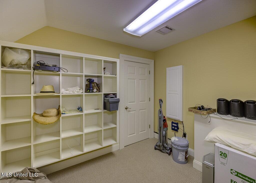 164 Fox Run Road Property Photo 41