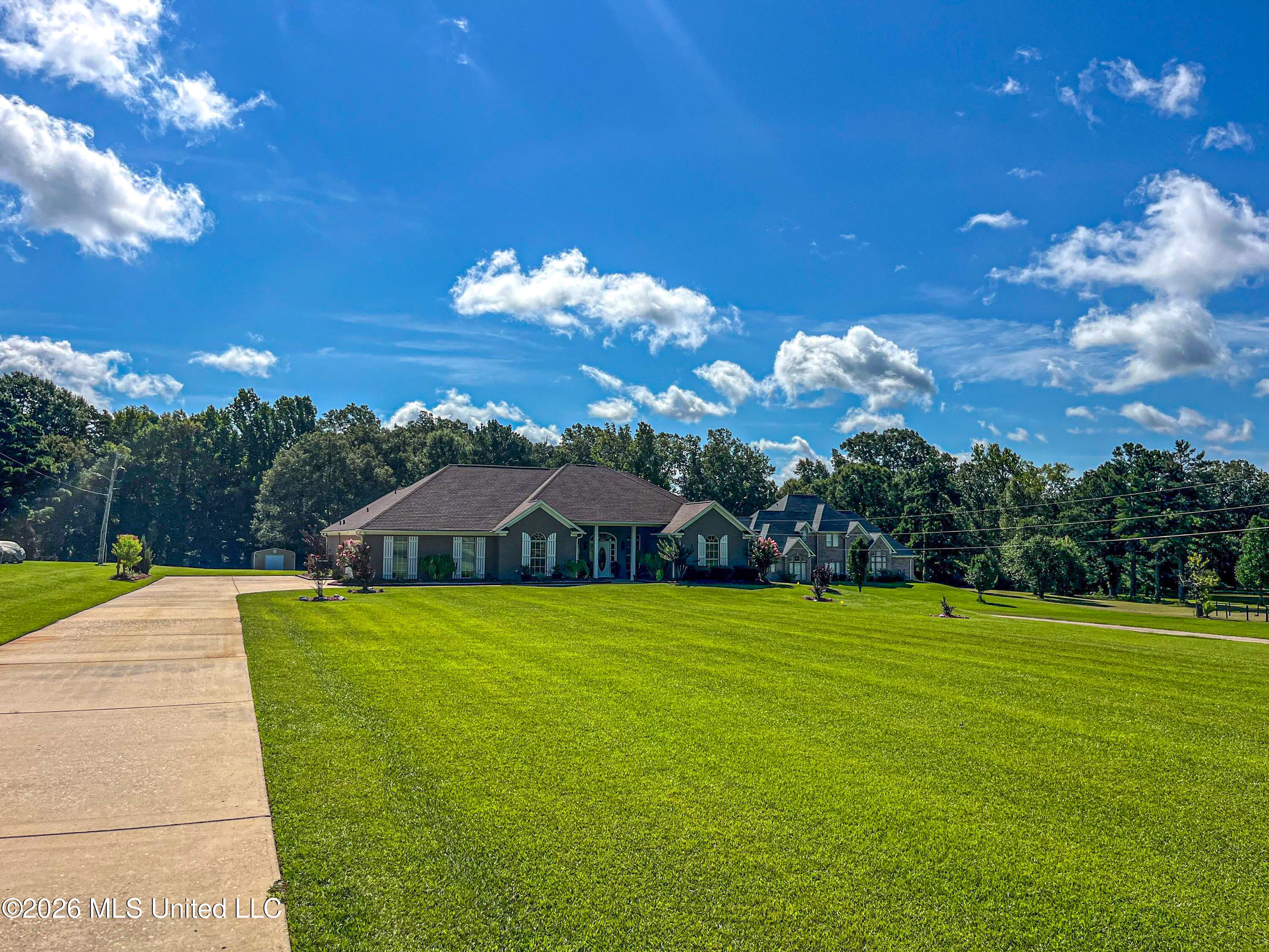 1930 Suzanna Drive Property Photo 11