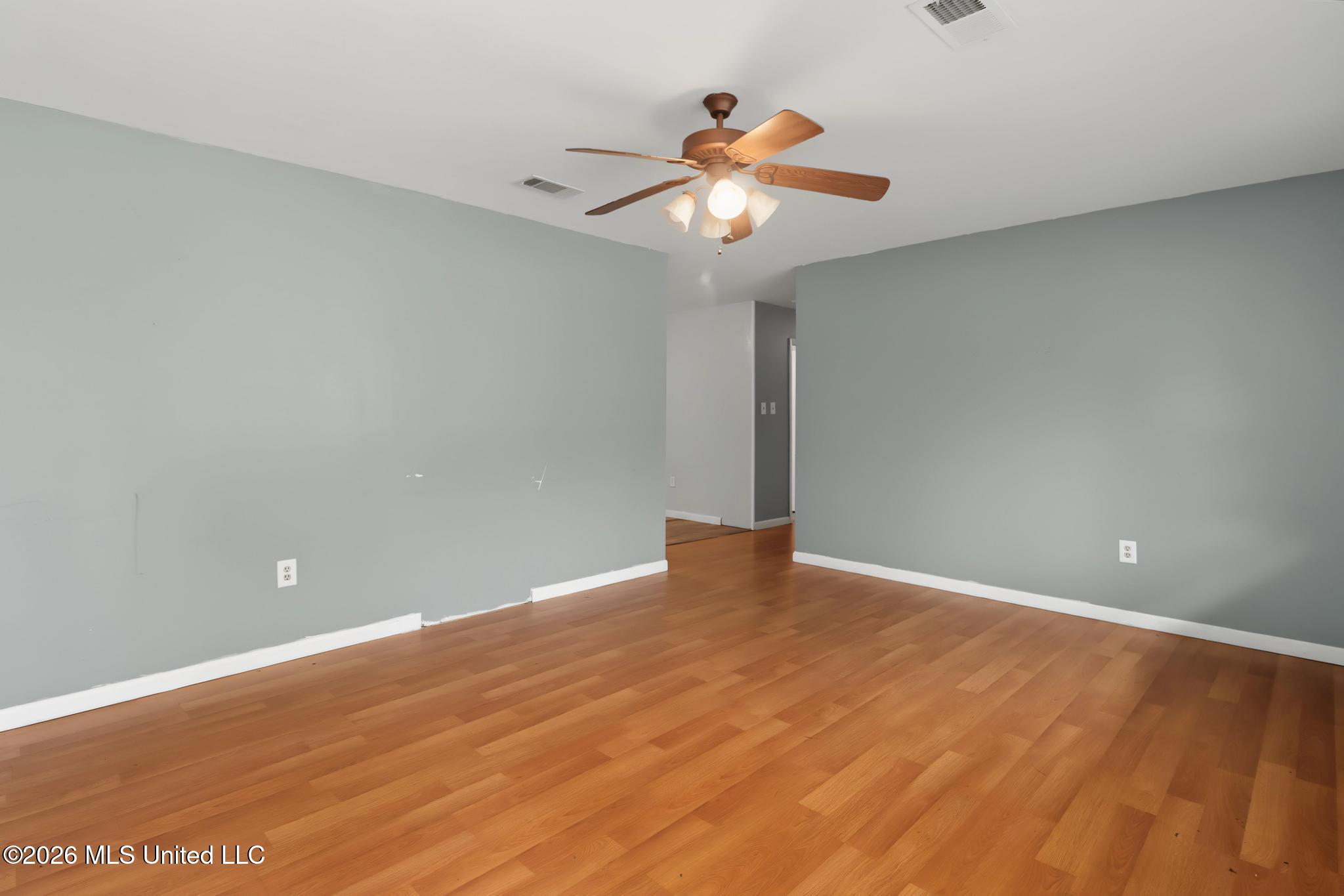 2517 Ridgewood Road Property Photo 6