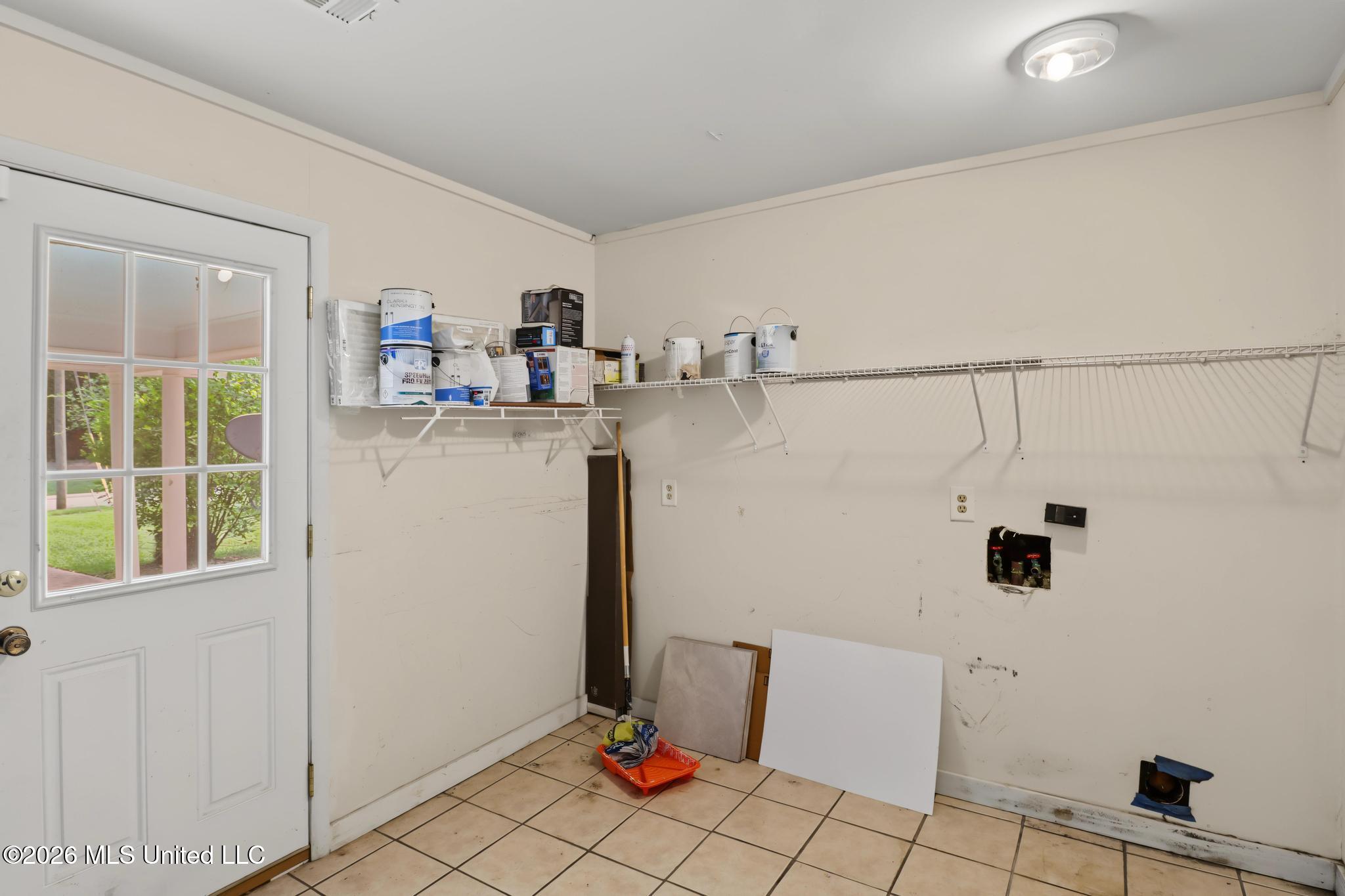 2517 Ridgewood Road Property Photo 11