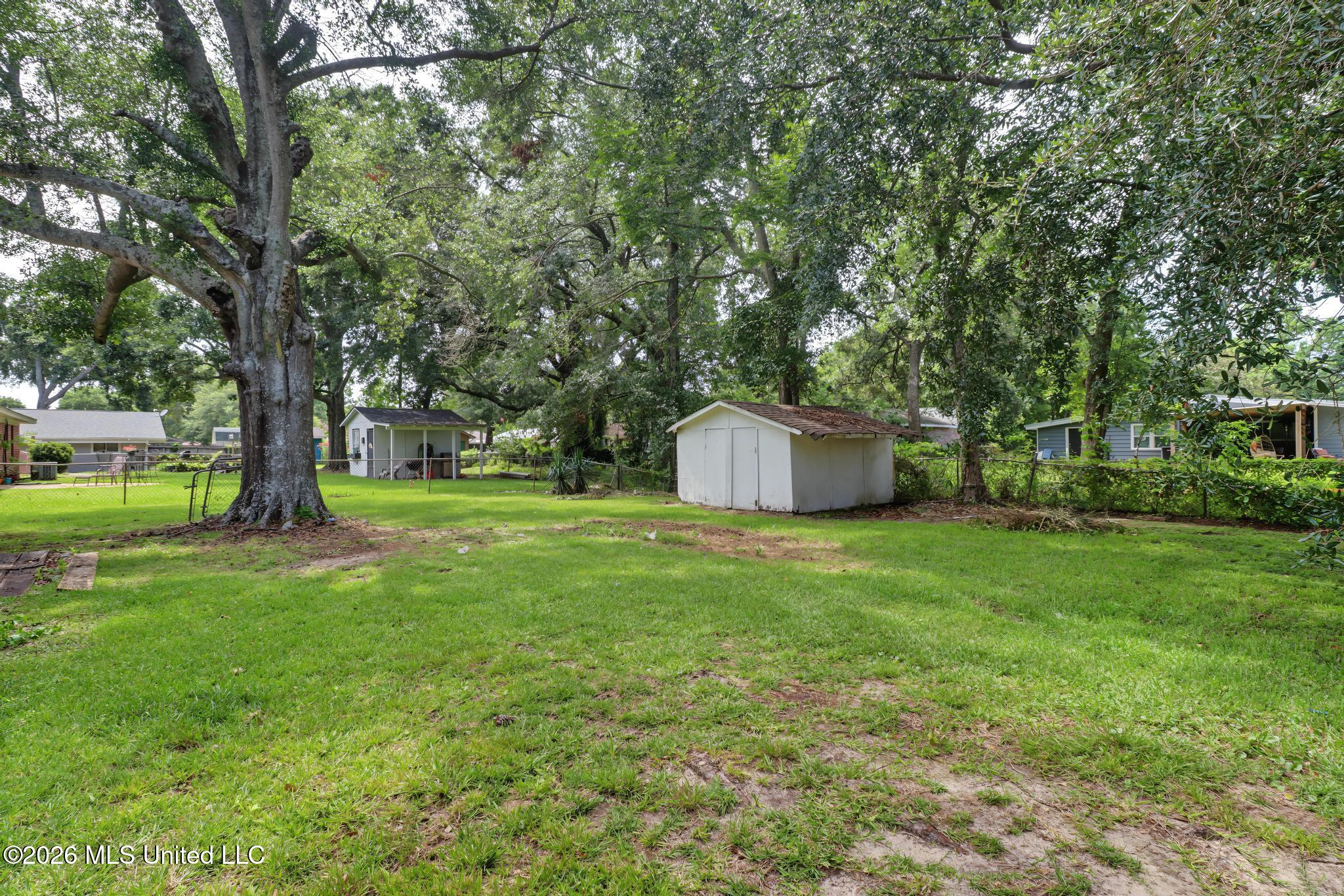 2517 Ridgewood Road Property Photo 24