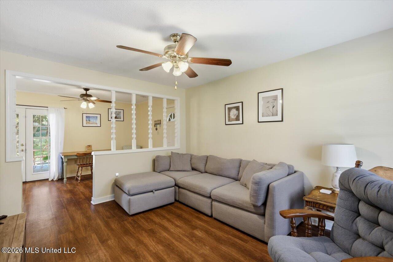 4335 Autry Street Property Photo 7