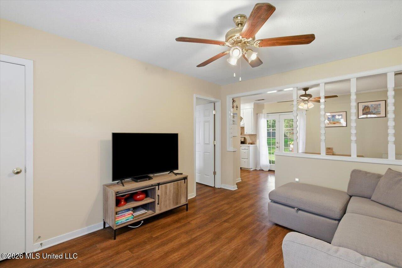 4335 Autry Street Property Photo 8