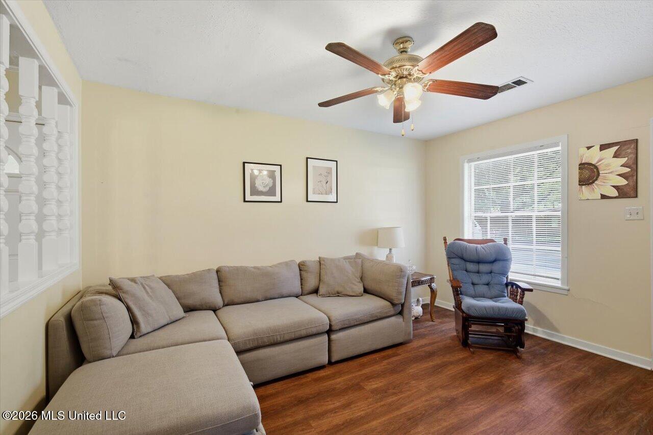 4335 Autry Street Property Photo 9