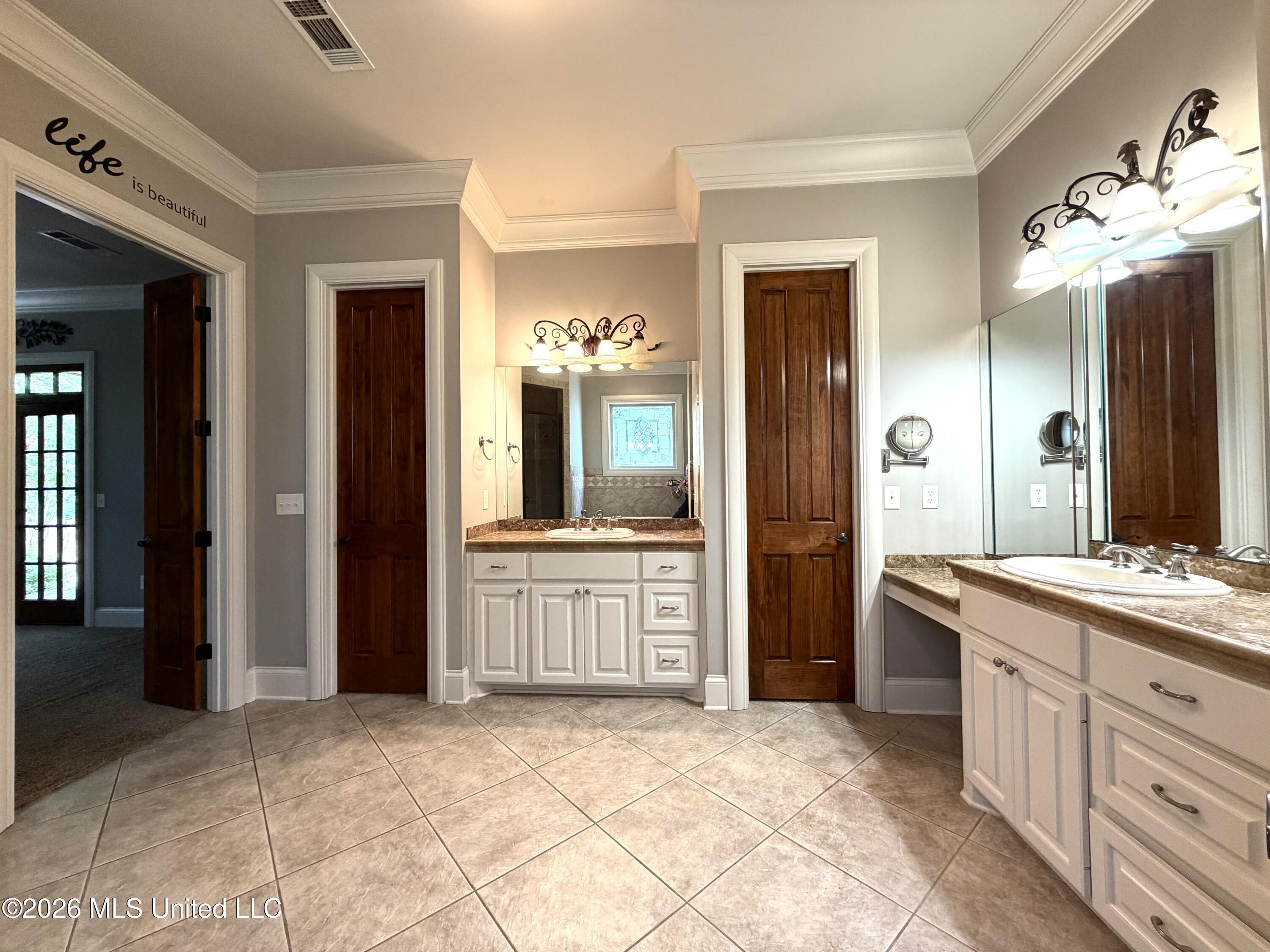 979 Auburn Drive Property Photo 13
