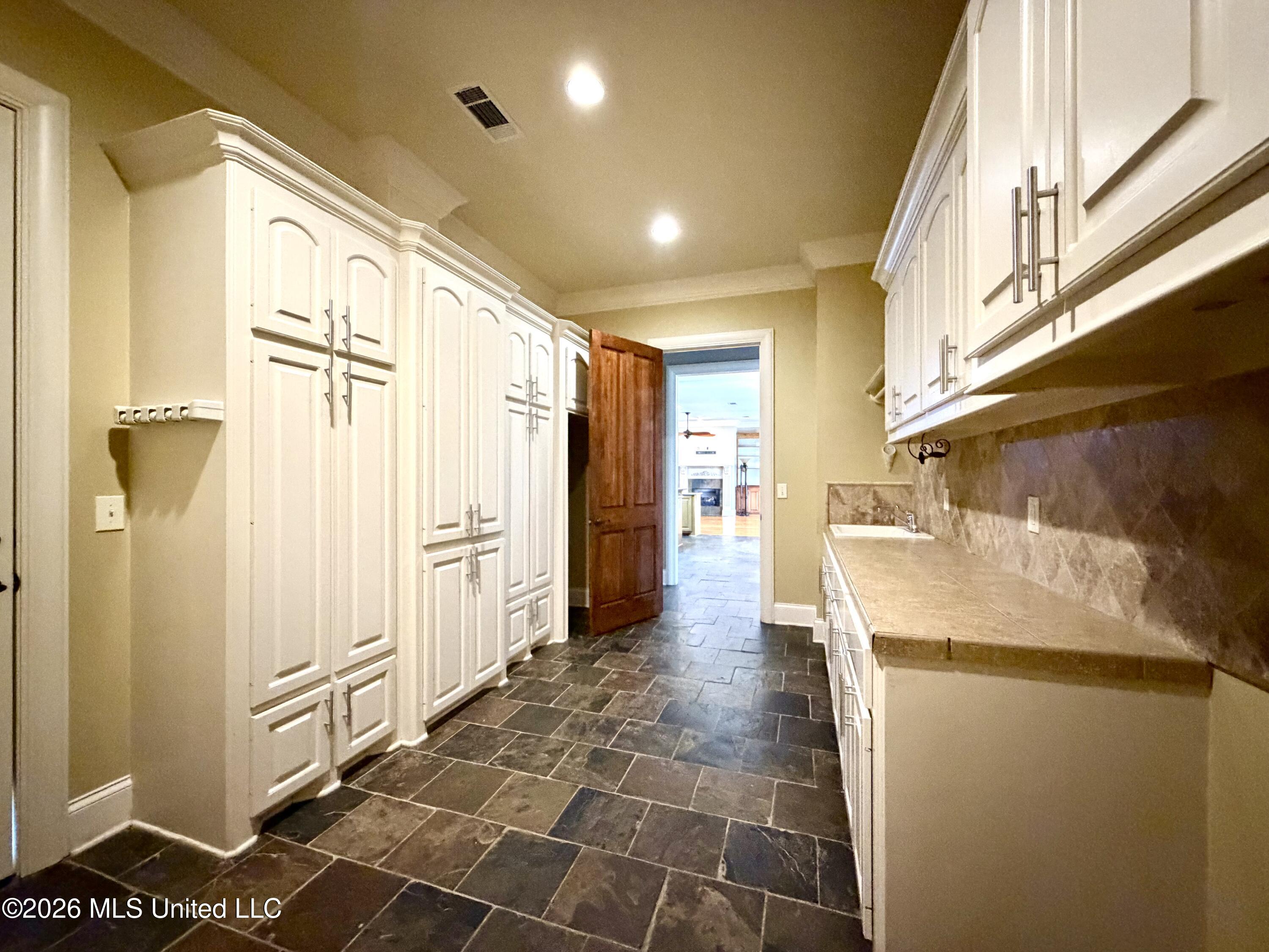 979 Auburn Drive Property Photo 23