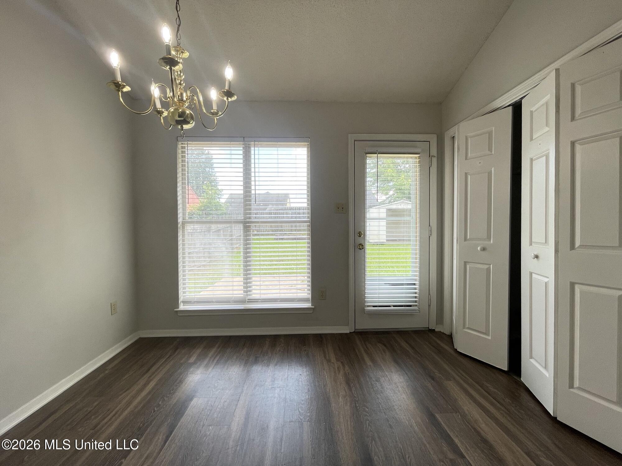1077 Mcgowan Drive Property Photo 4