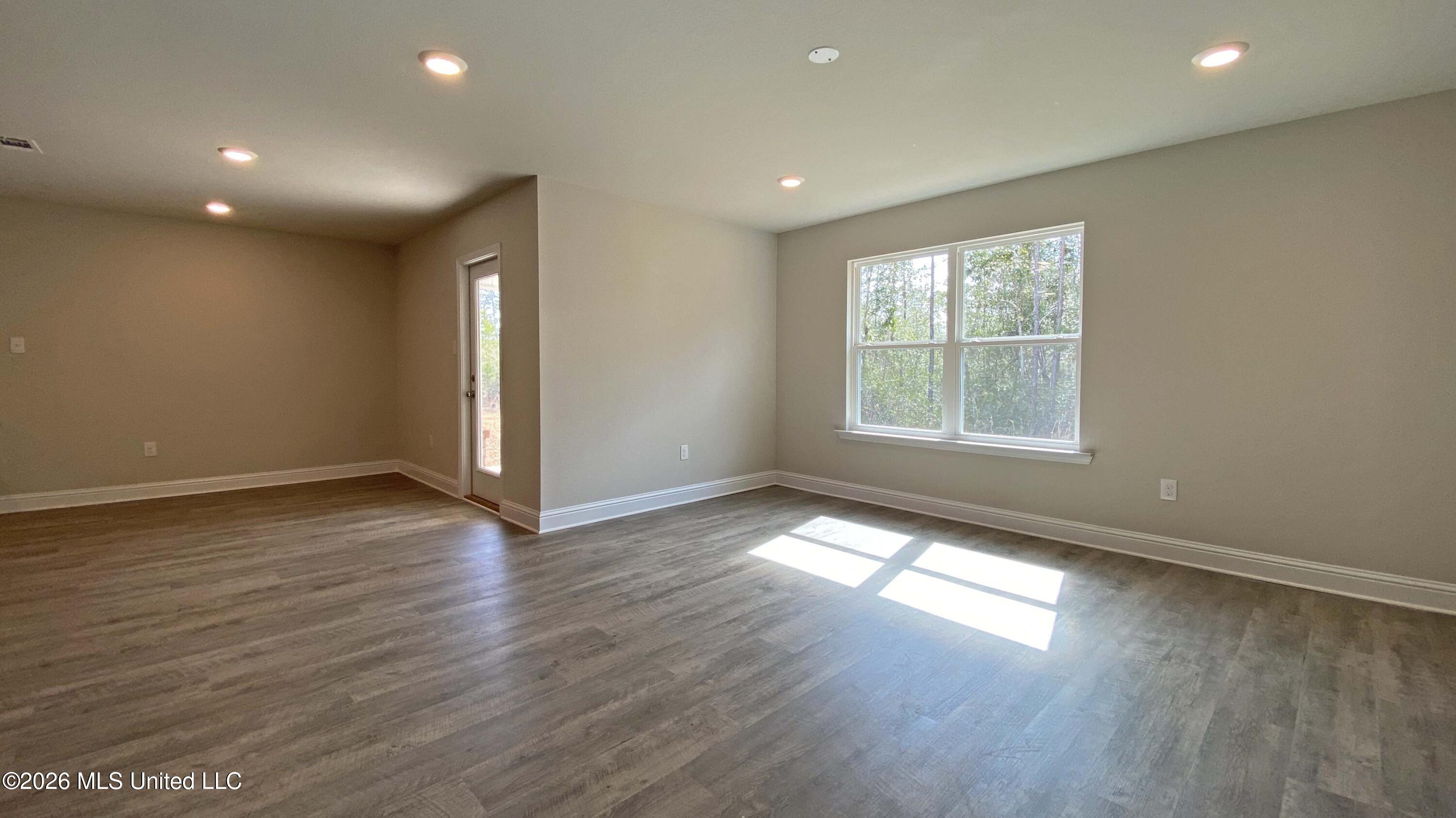 13170 Carnival Circle Property Photo 4