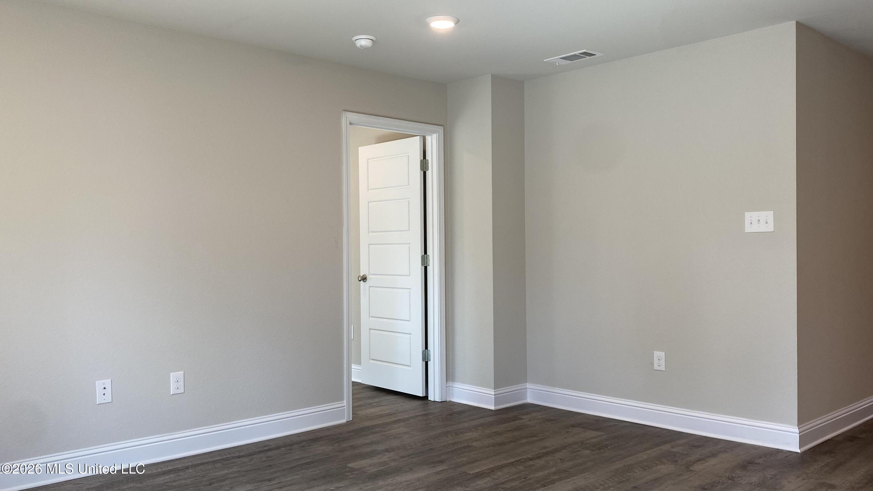 13170 Carnival Circle Property Photo 14
