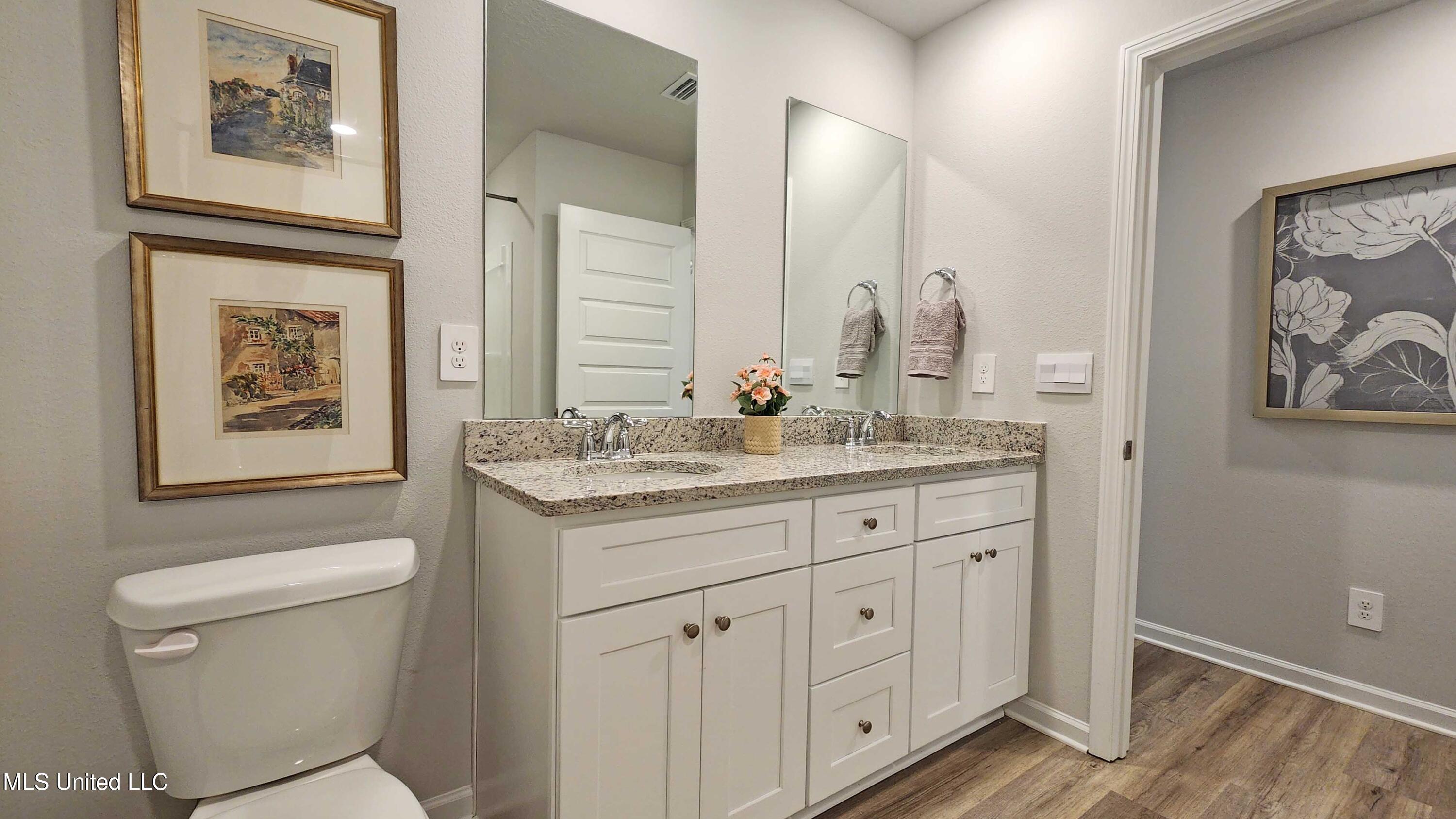 9356 Reserve Boulevard Property Photo 24
