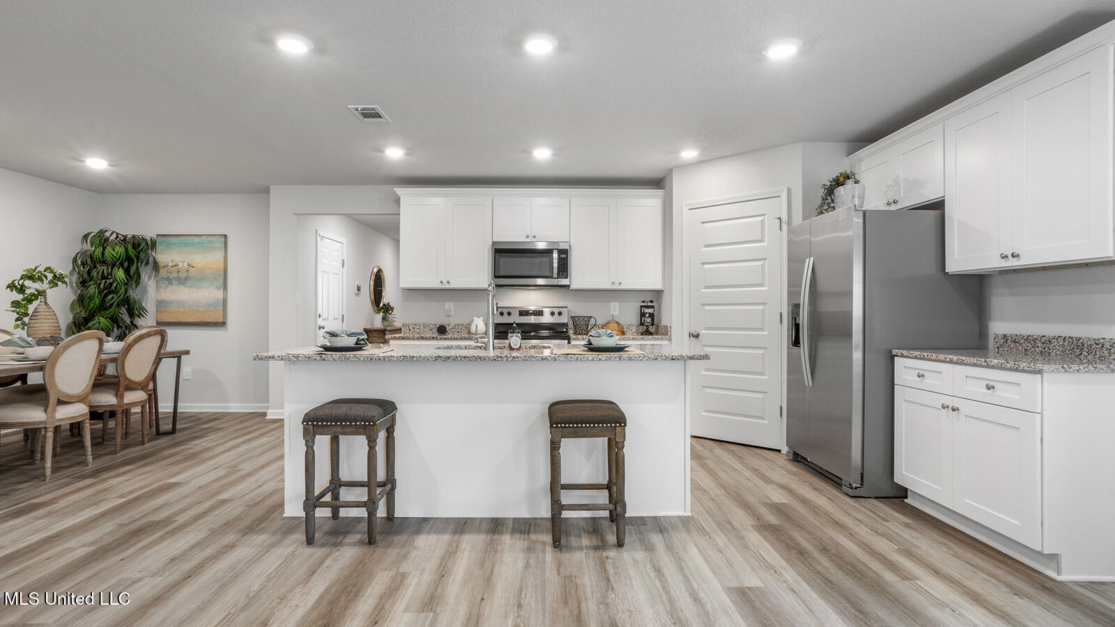 9352 Reserve Boulevard Property Photo 11