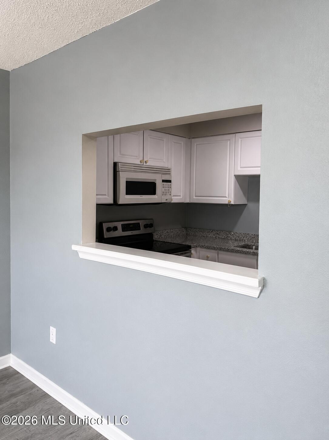 245 Mc Donnell Avenue Property Photo 8