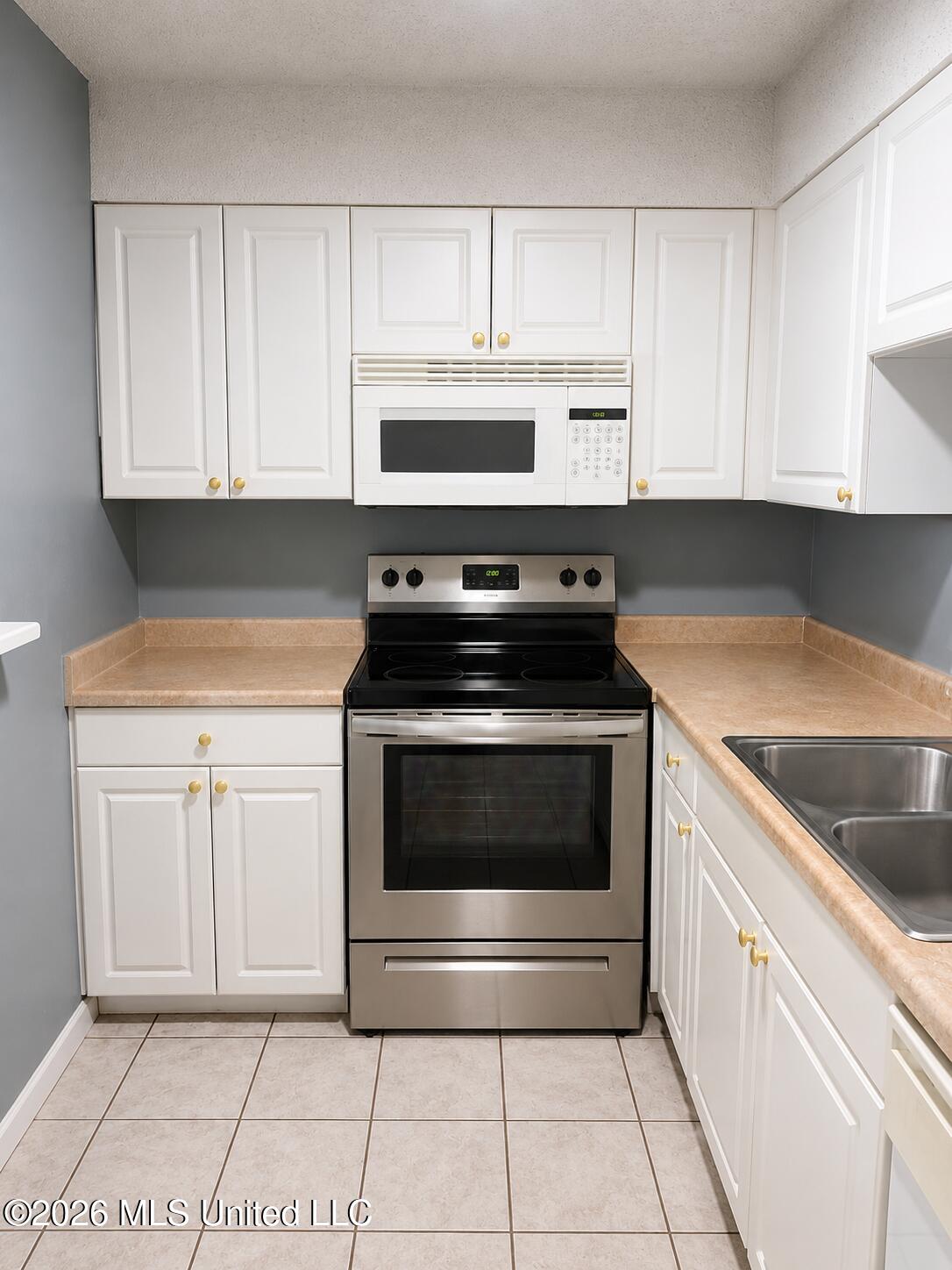 245 Mc Donnell Avenue Property Photo 11