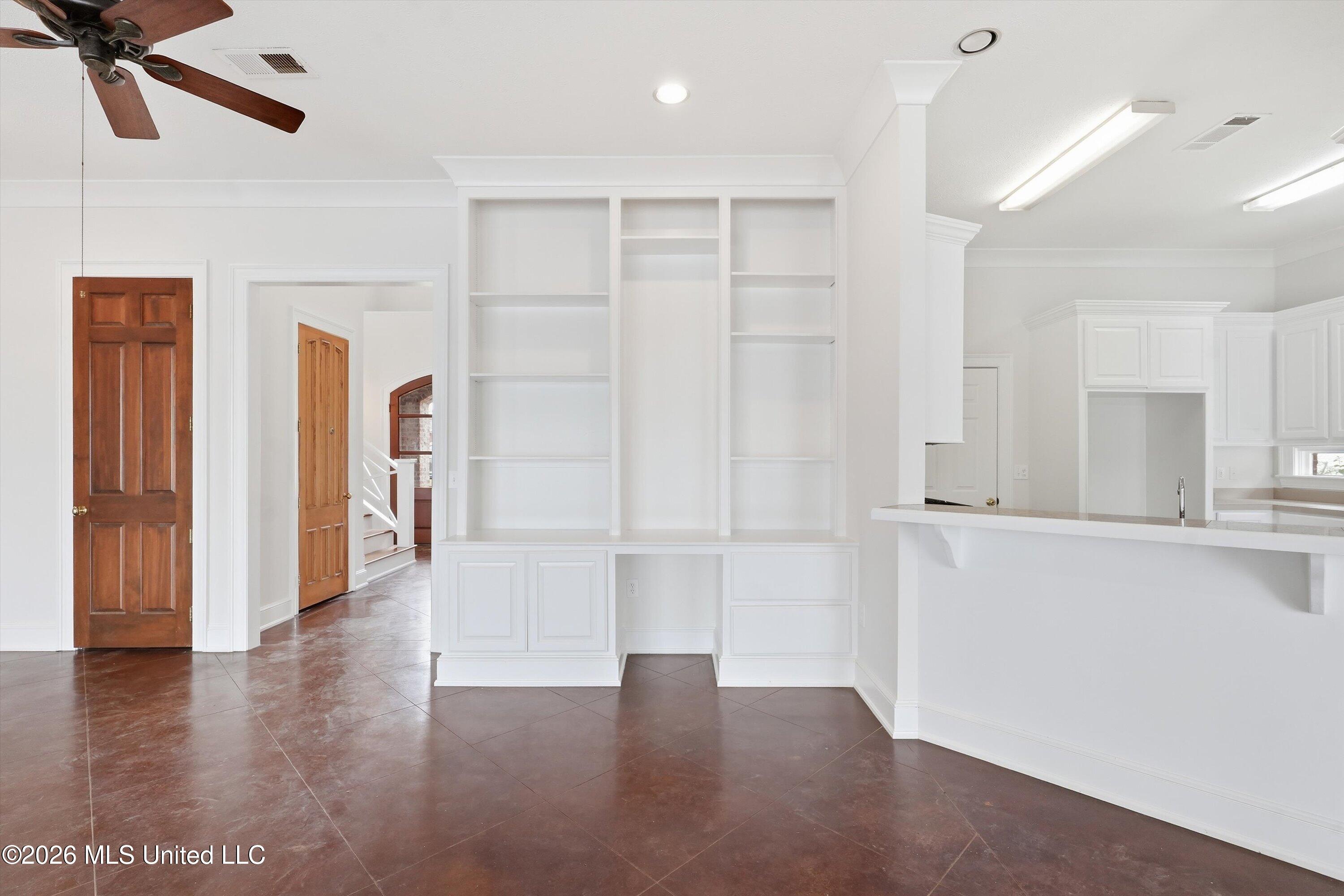 110 Bridge Water Drive Property Photo 20