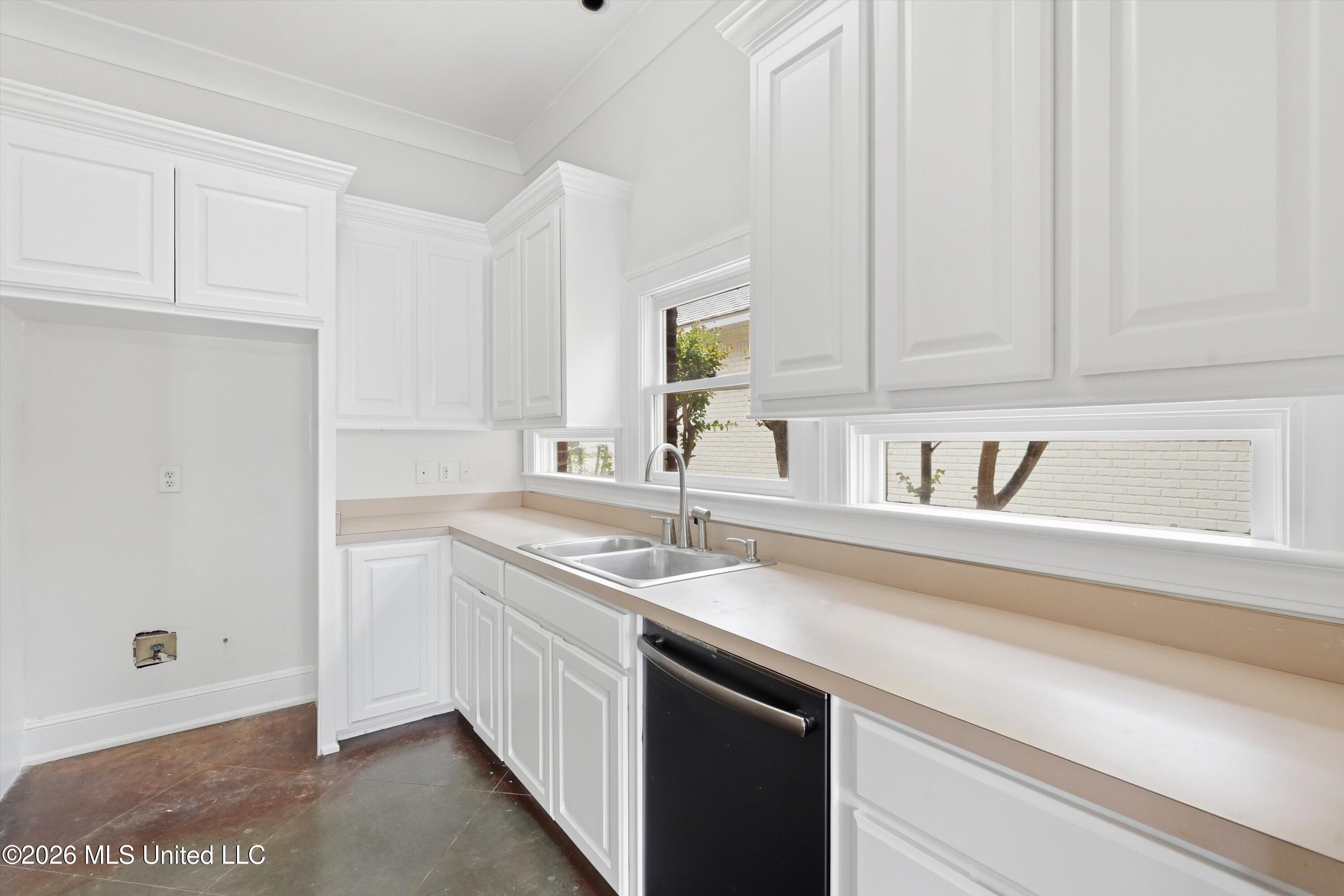 110 Bridge Water Drive Property Photo 23