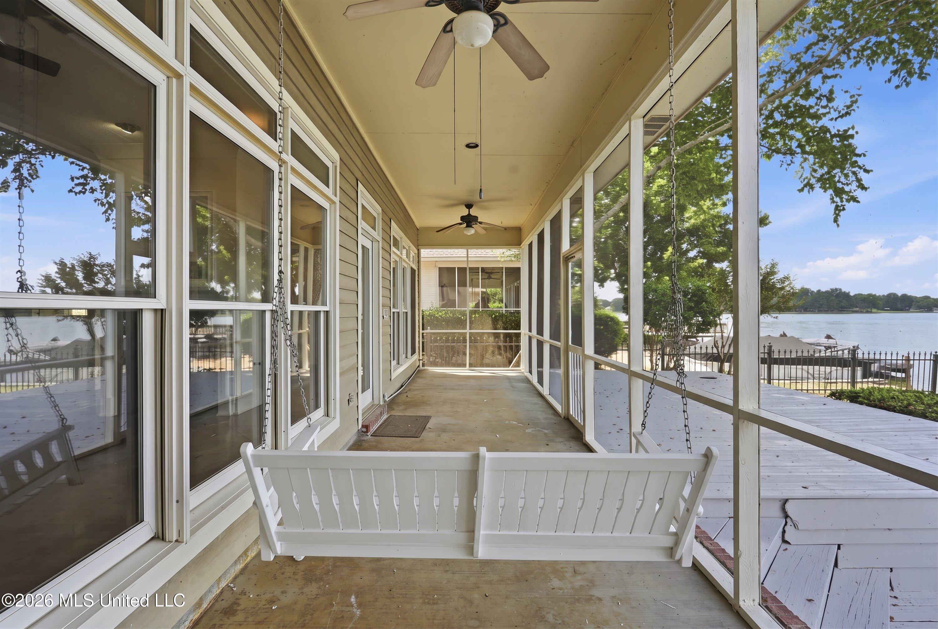 110 Bridge Water Drive Property Photo 37