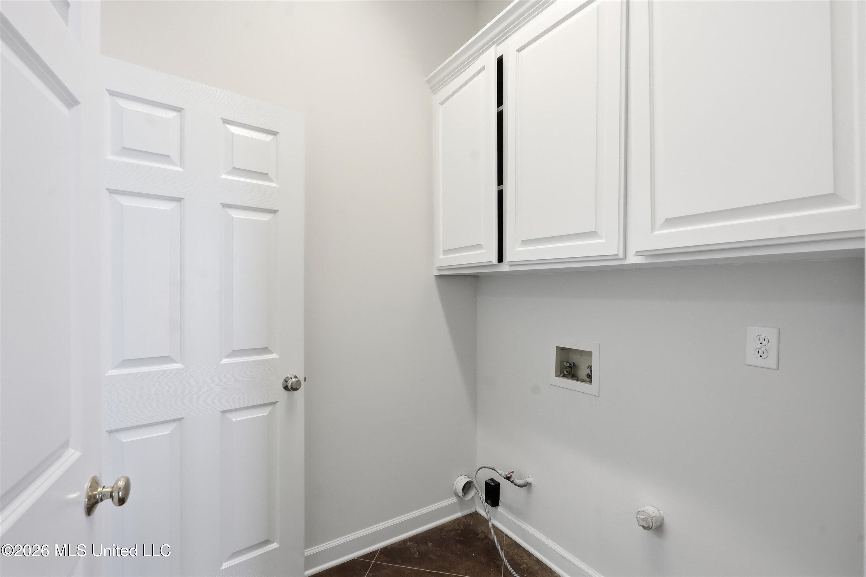 110 Bridge Water Drive Property Photo 38