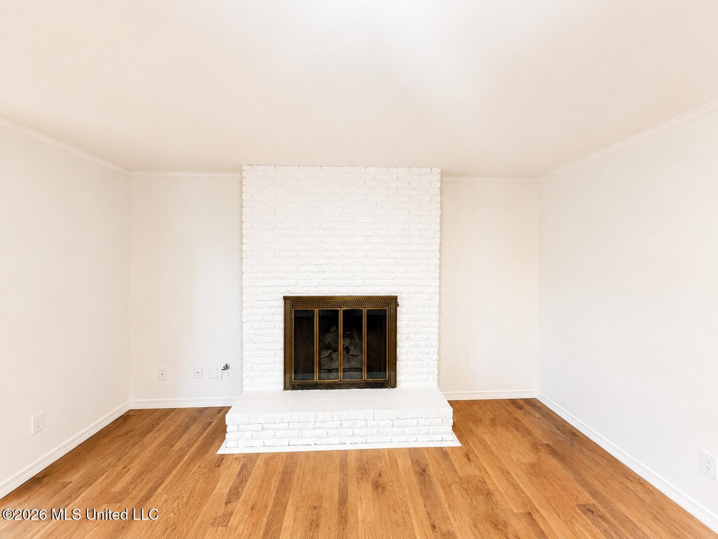 2421 Regency Drive Property Photo 11
