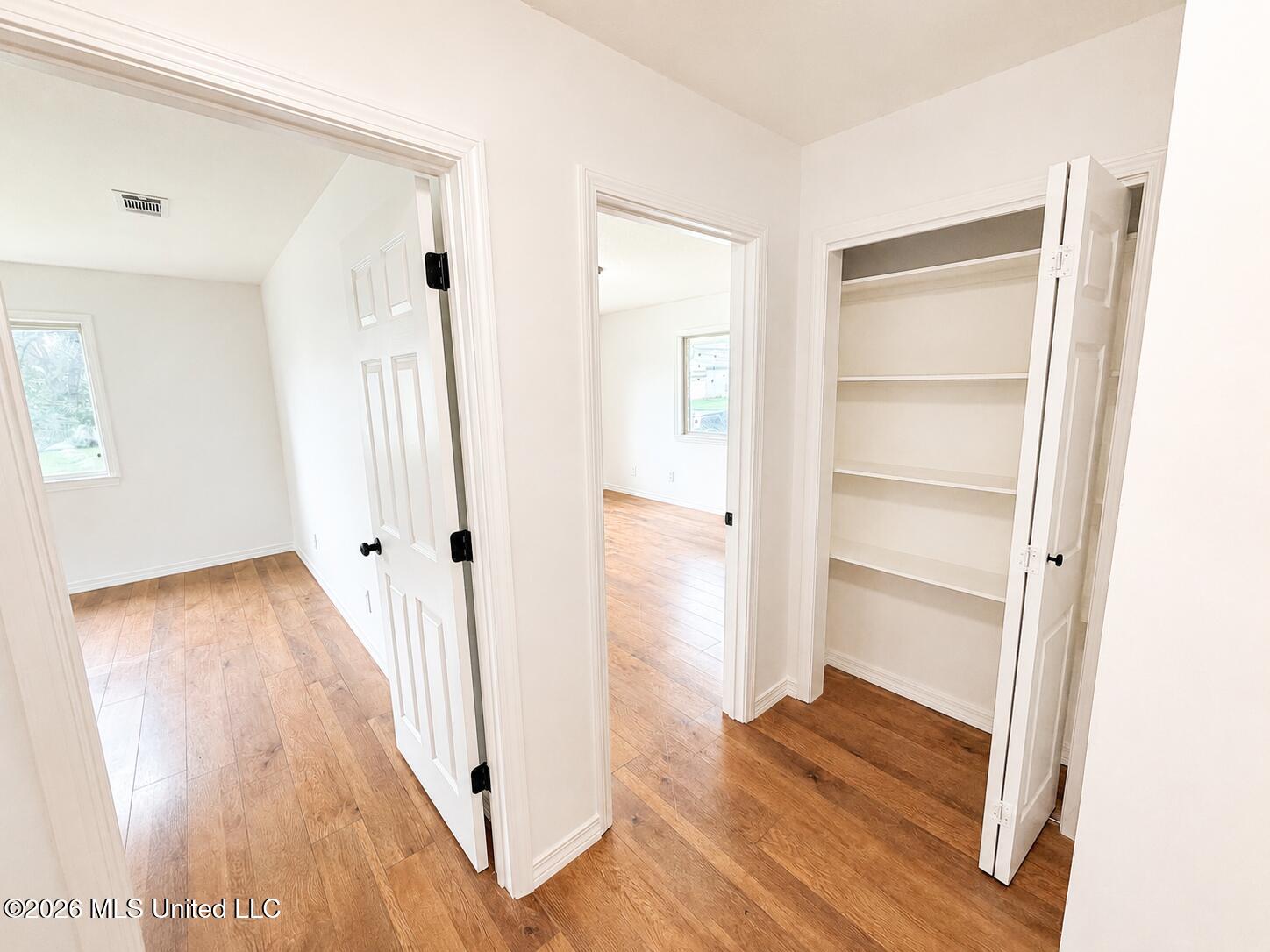 2421 Regency Drive Property Photo 23