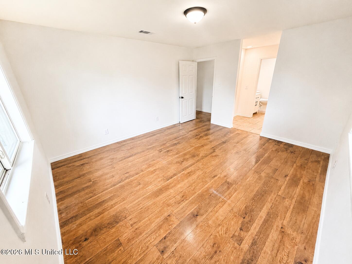 2421 Regency Drive Property Photo 25