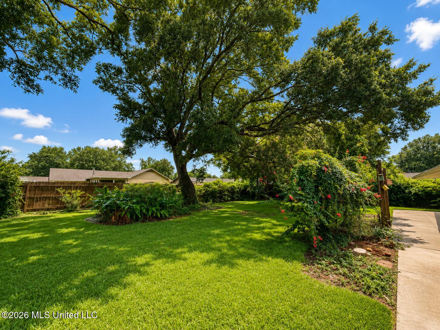 2421 Regency Drive Property Photo 31