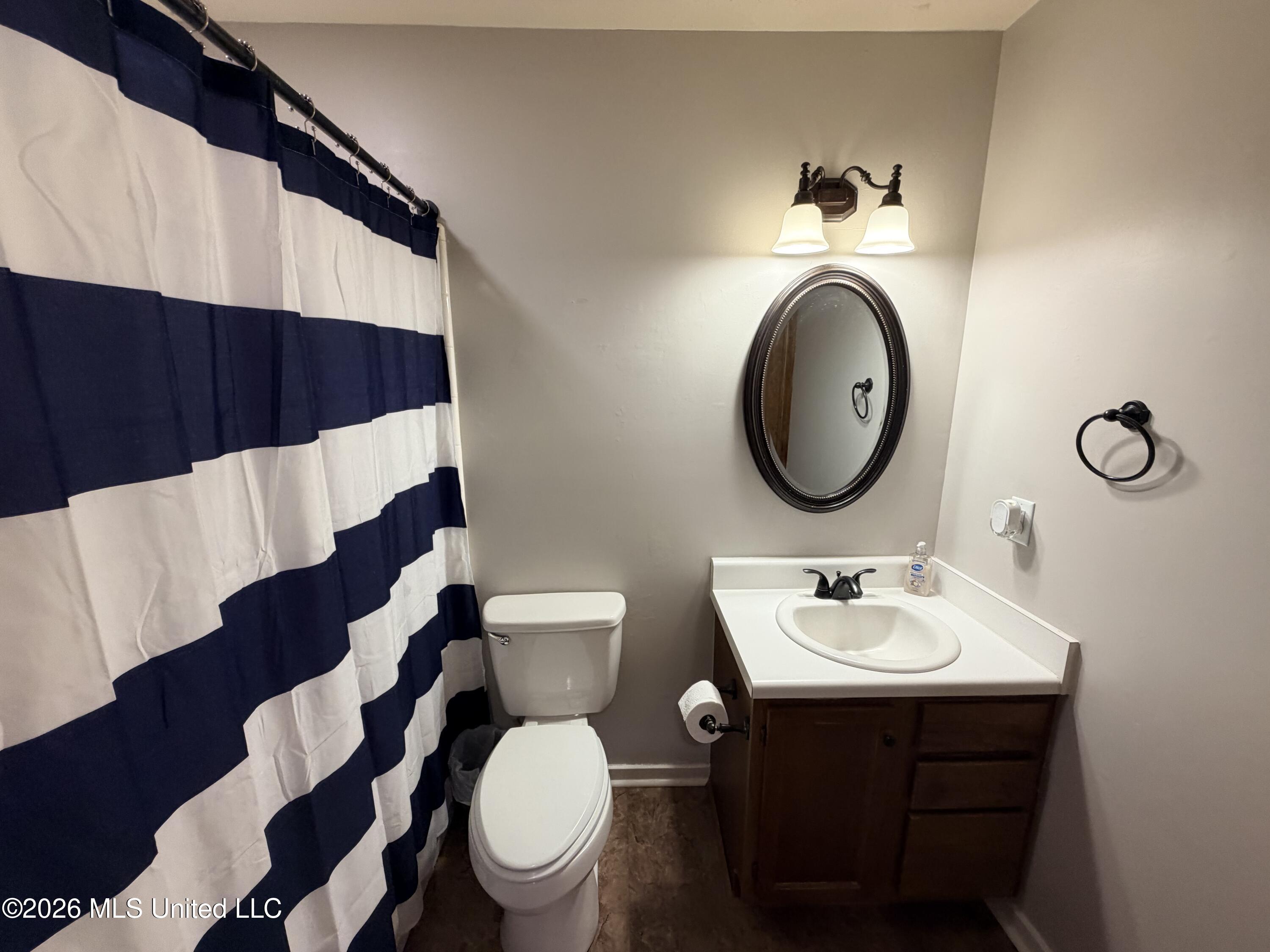 718 Clearmont Drive Property Photo 13