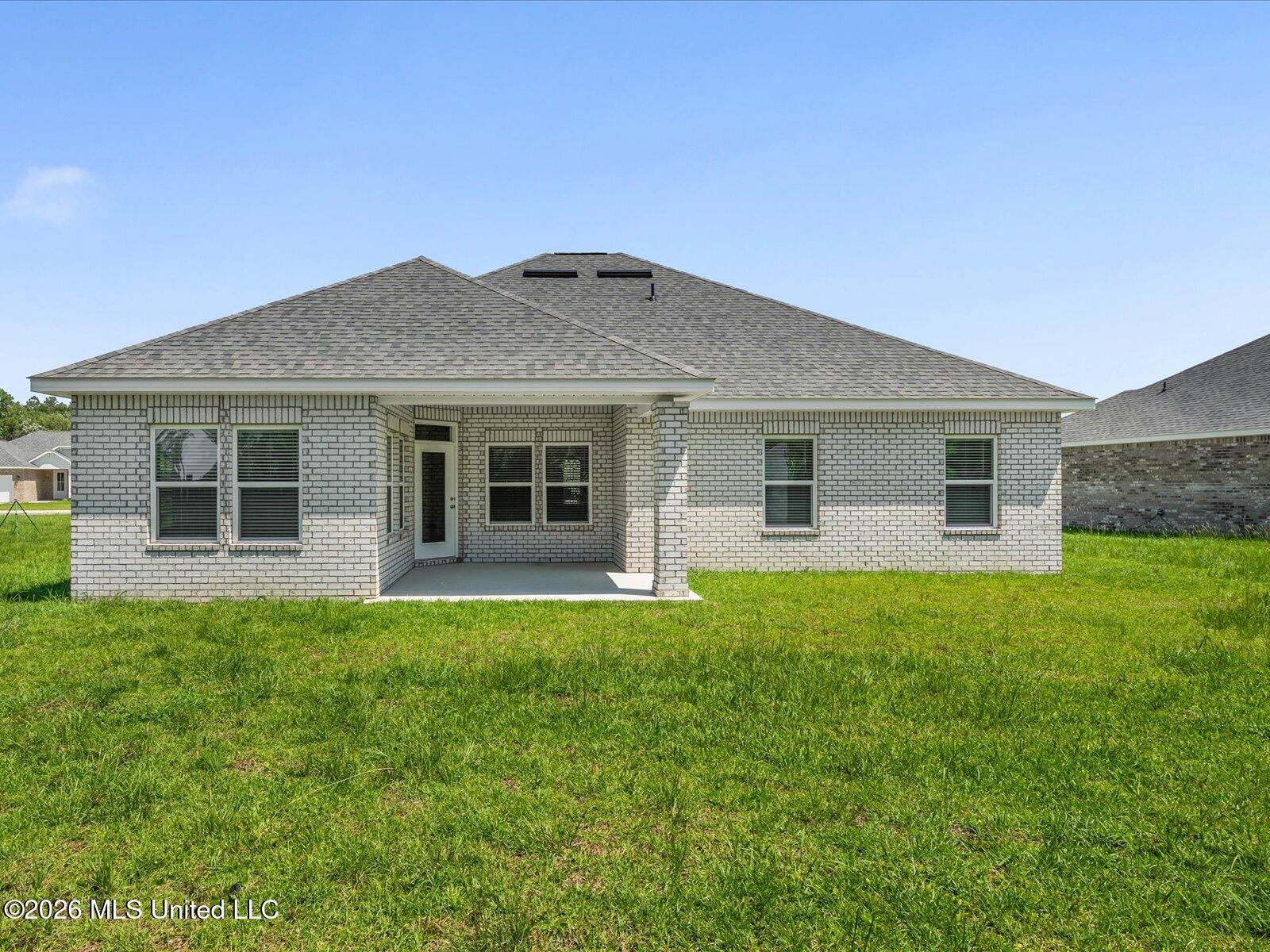 10595 Landon Meadows Drive Property Photo 2