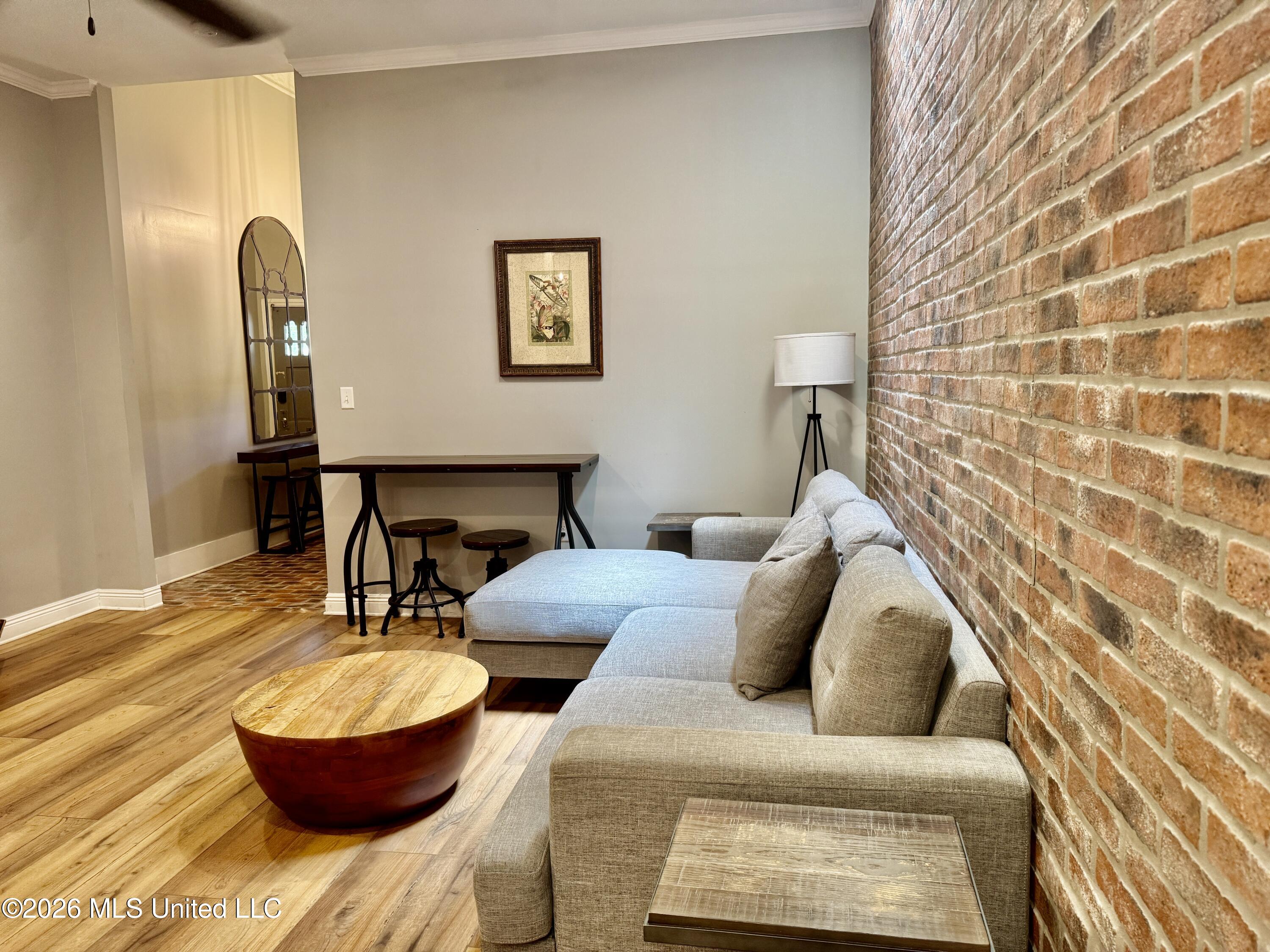 407 Franklin Street Property Photo 10