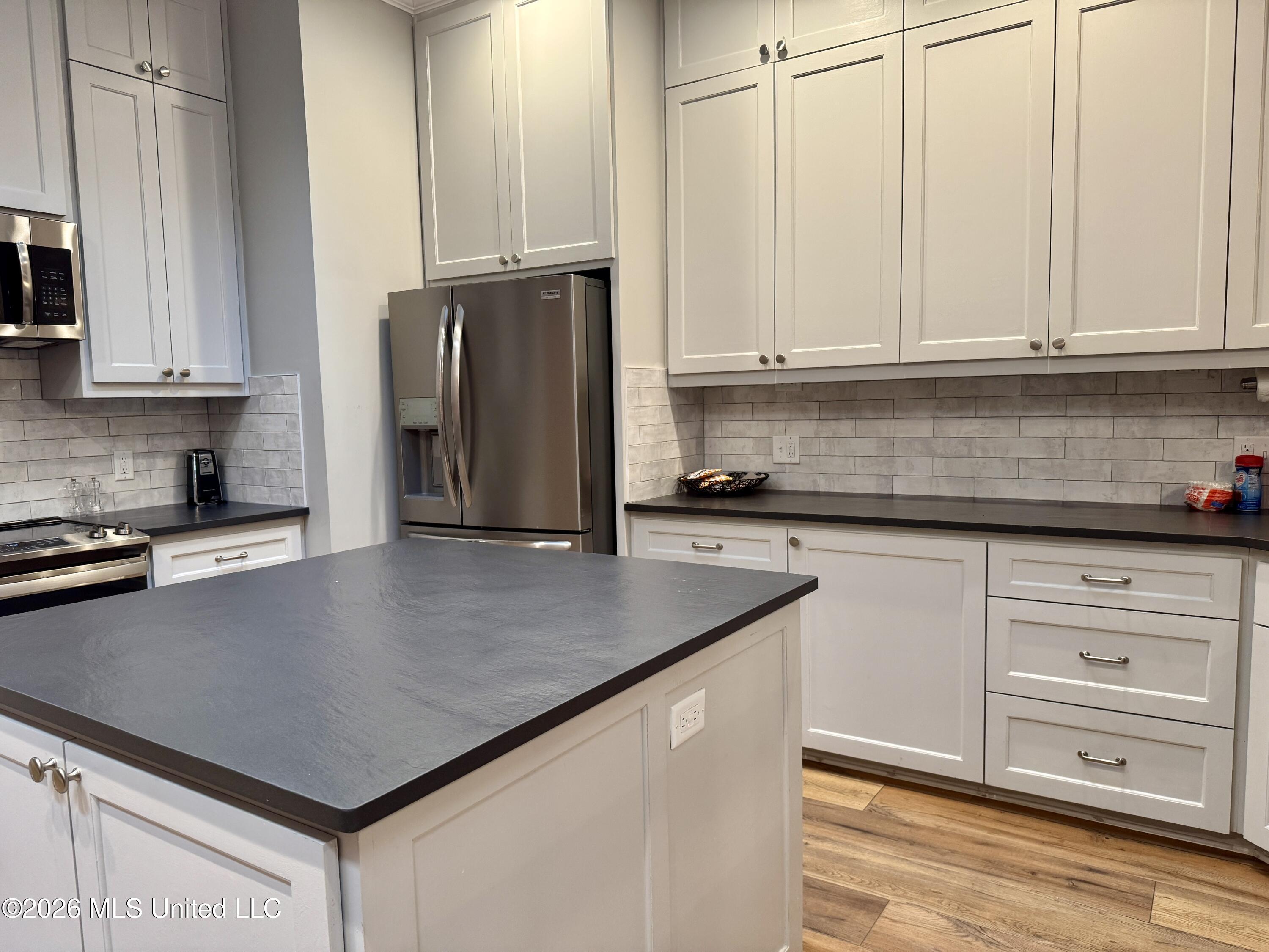 407 Franklin Street Property Photo 16