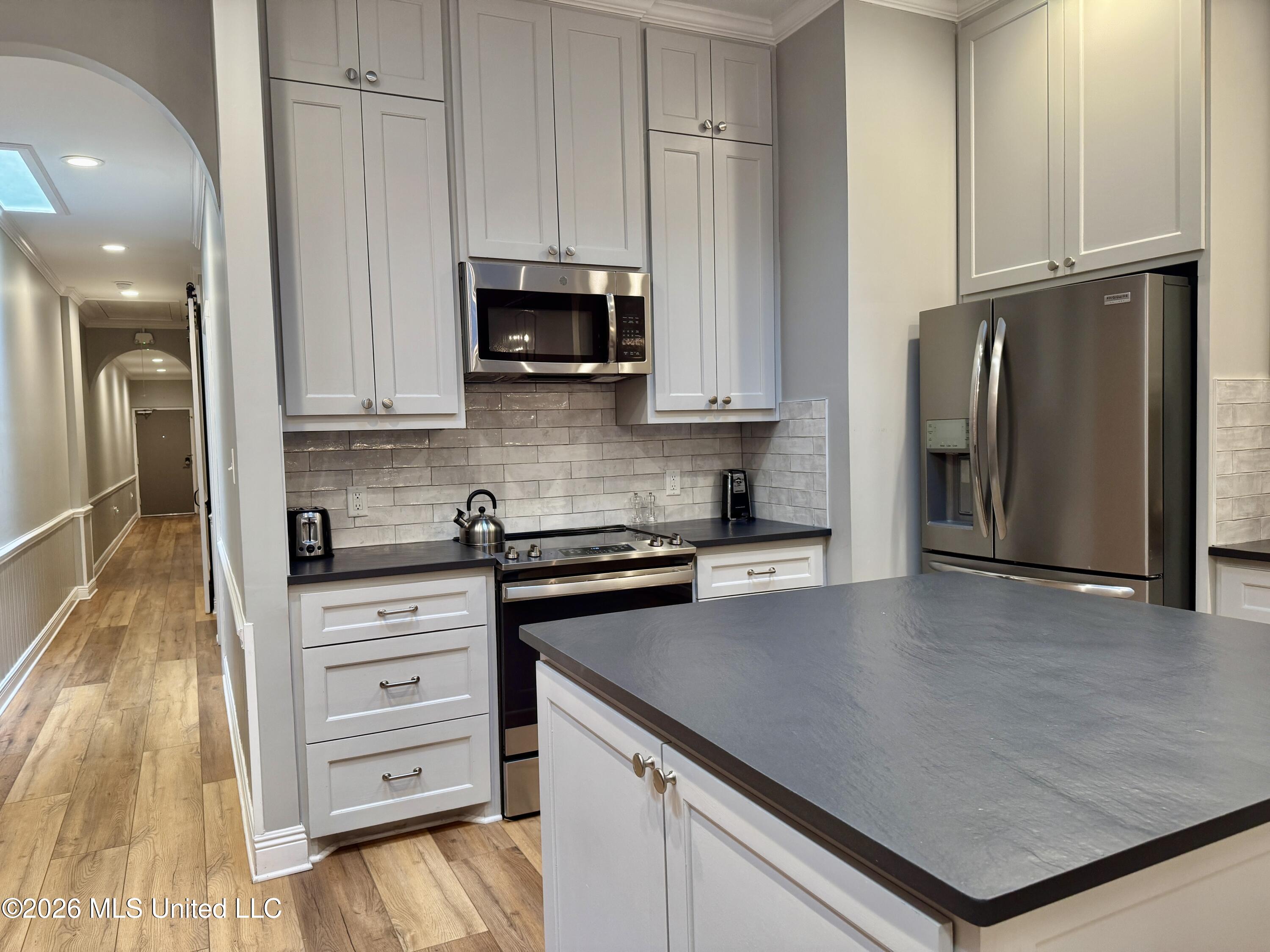 407 Franklin Street Property Photo 17