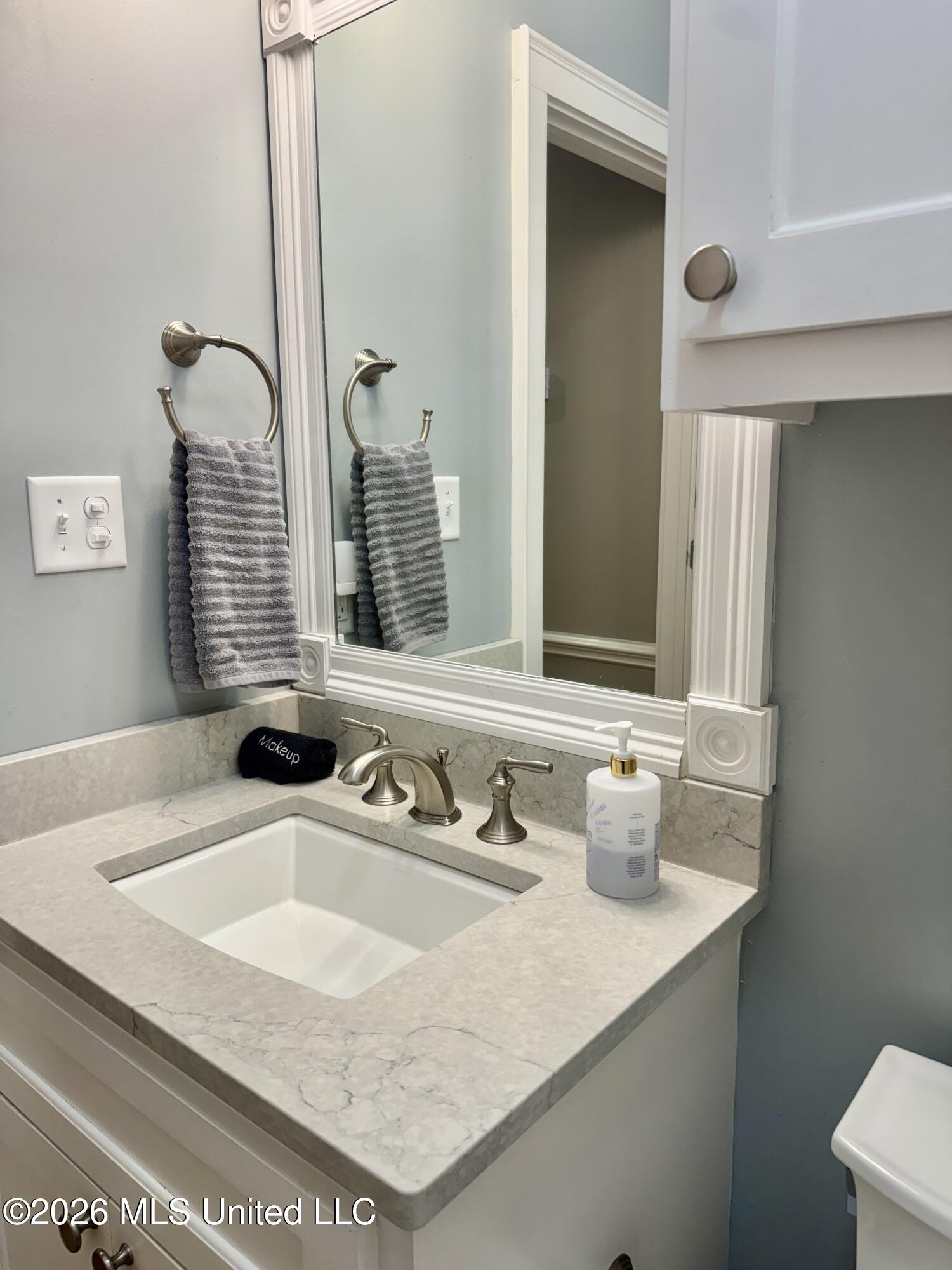 407 Franklin Street Property Photo 27