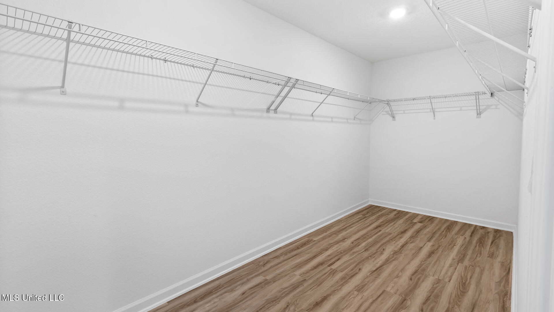 123 Strawberry Drive Property Photo 11