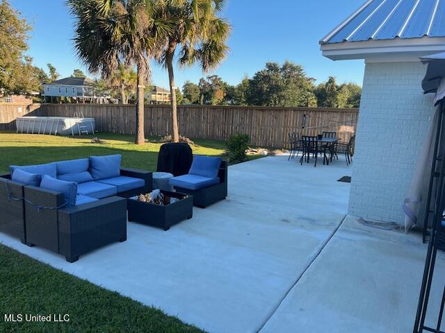 216 White Harbor Road Property Photo 3