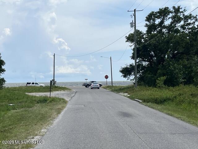 216 White Harbor Road Property Photo 5