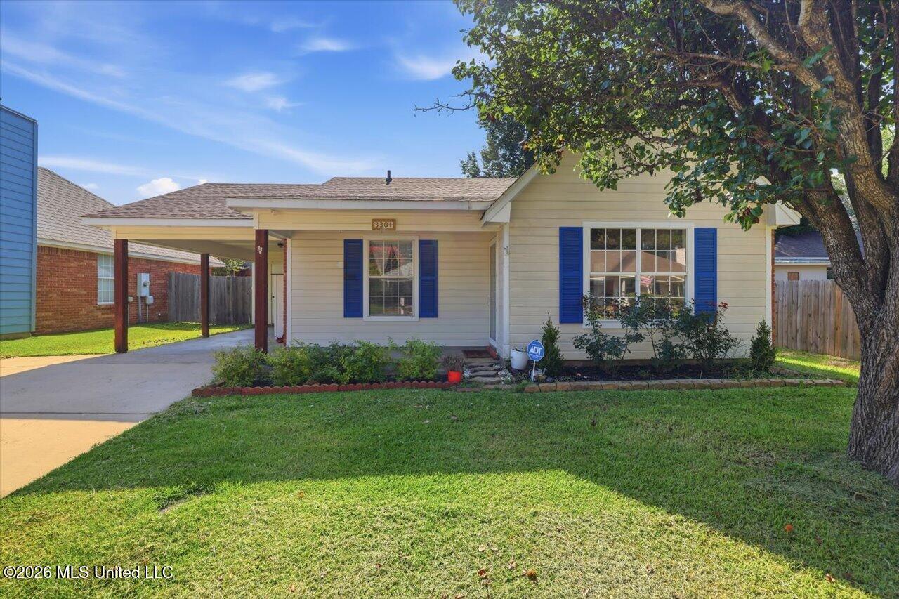 330 Audubon Circle Property Photo 1