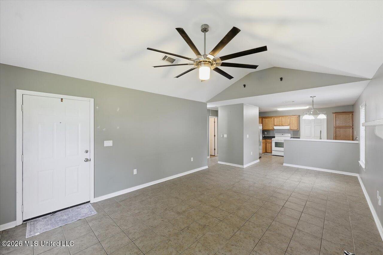 330 Audubon Circle Property Photo 5
