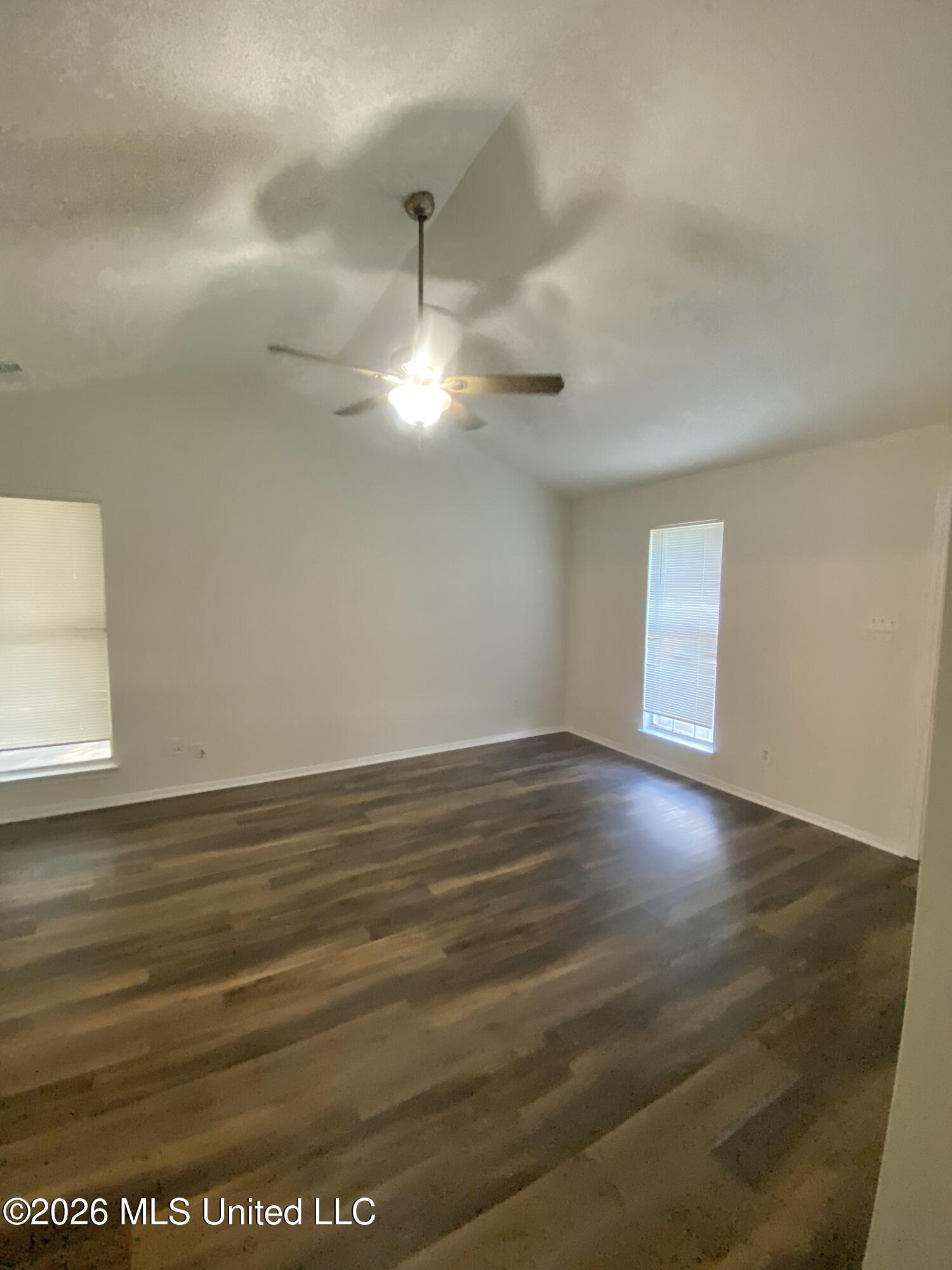 3565 Shadow Oaks Parkway Property Photo 2
