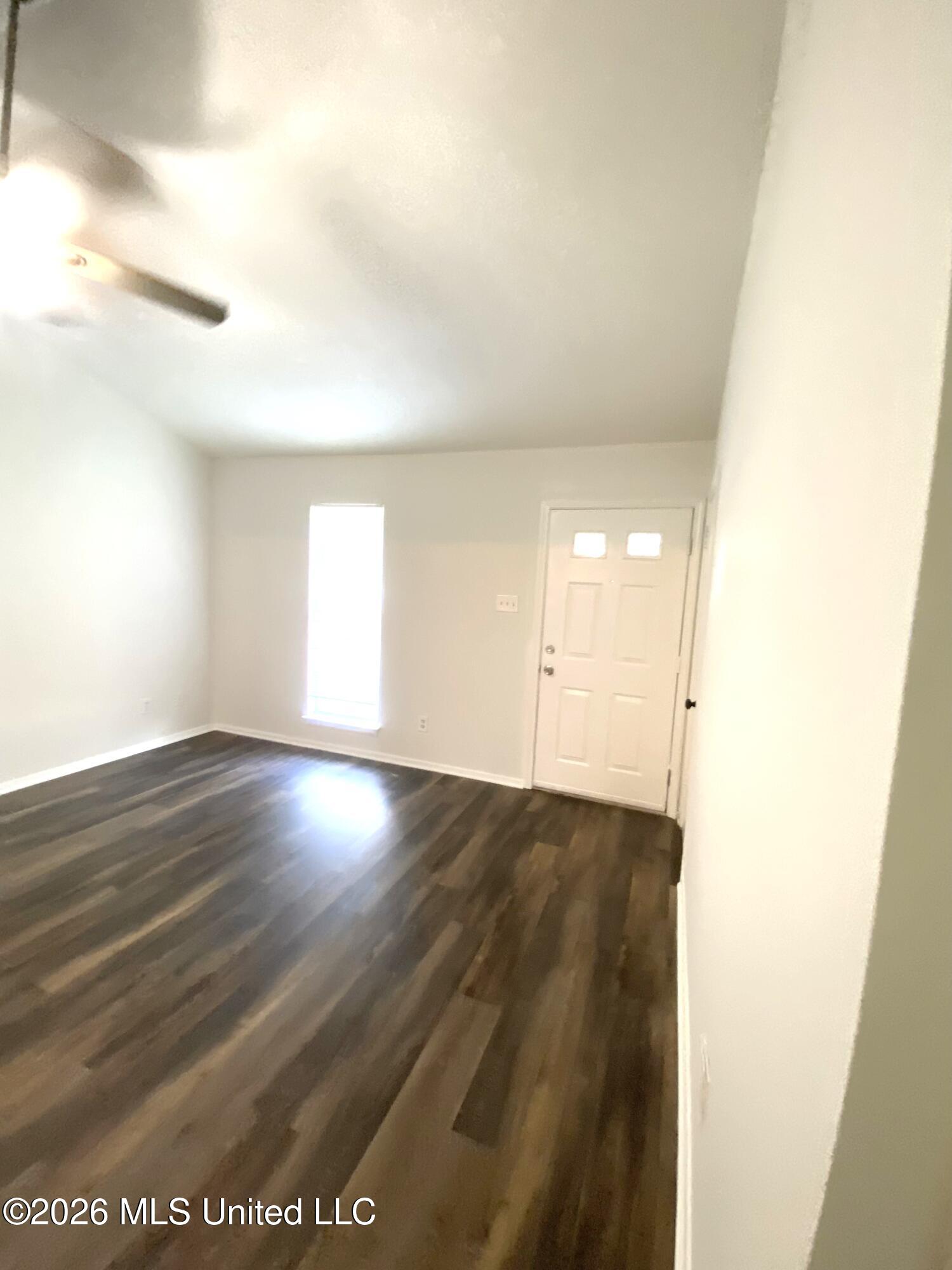 3565 Shadow Oaks Parkway Property Photo 4