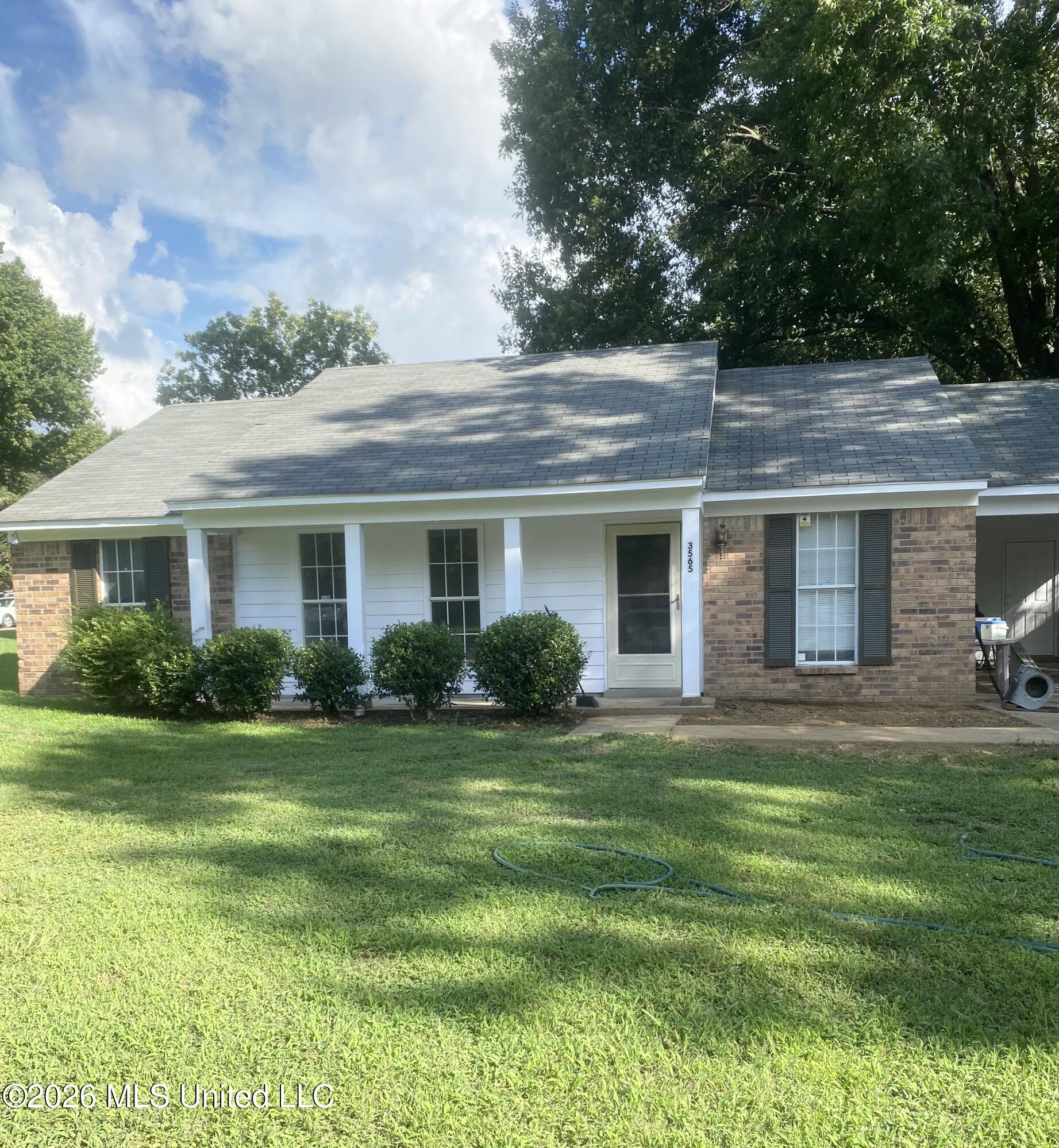 3565 Shadow Oaks Parkway Property Photo 13