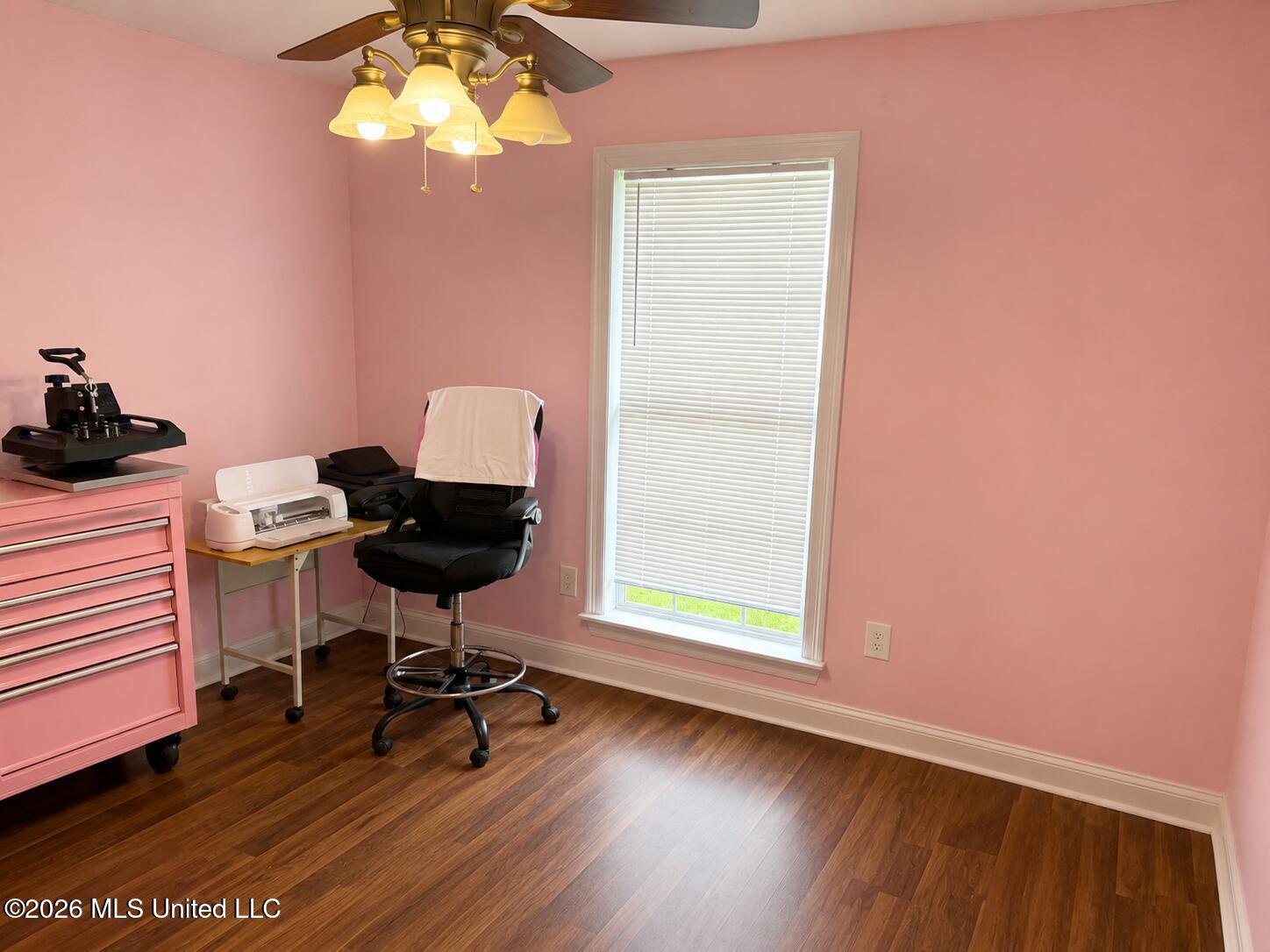 229 Camelot Way Property Photo 13