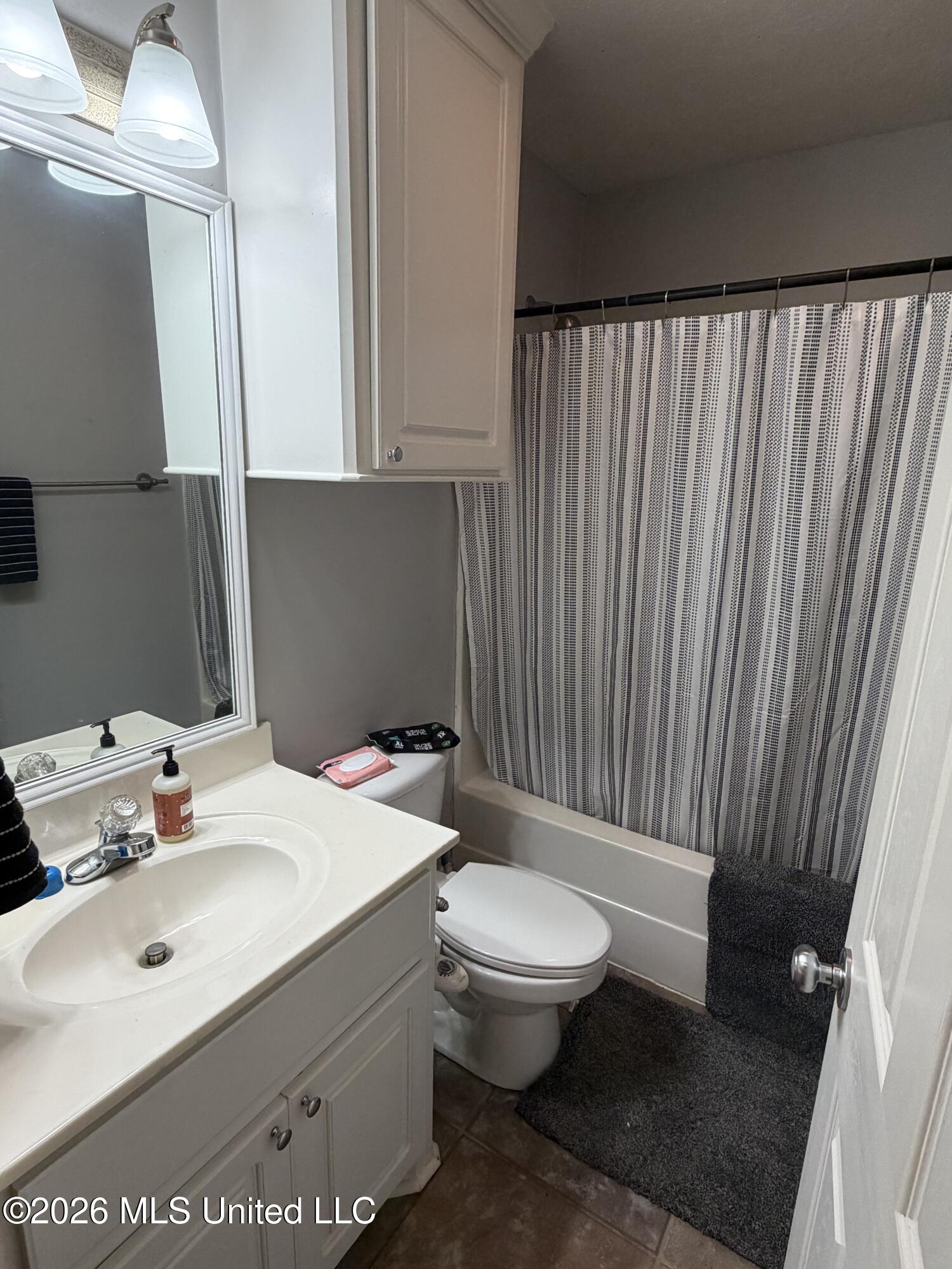 229 Camelot Way Property Photo 18
