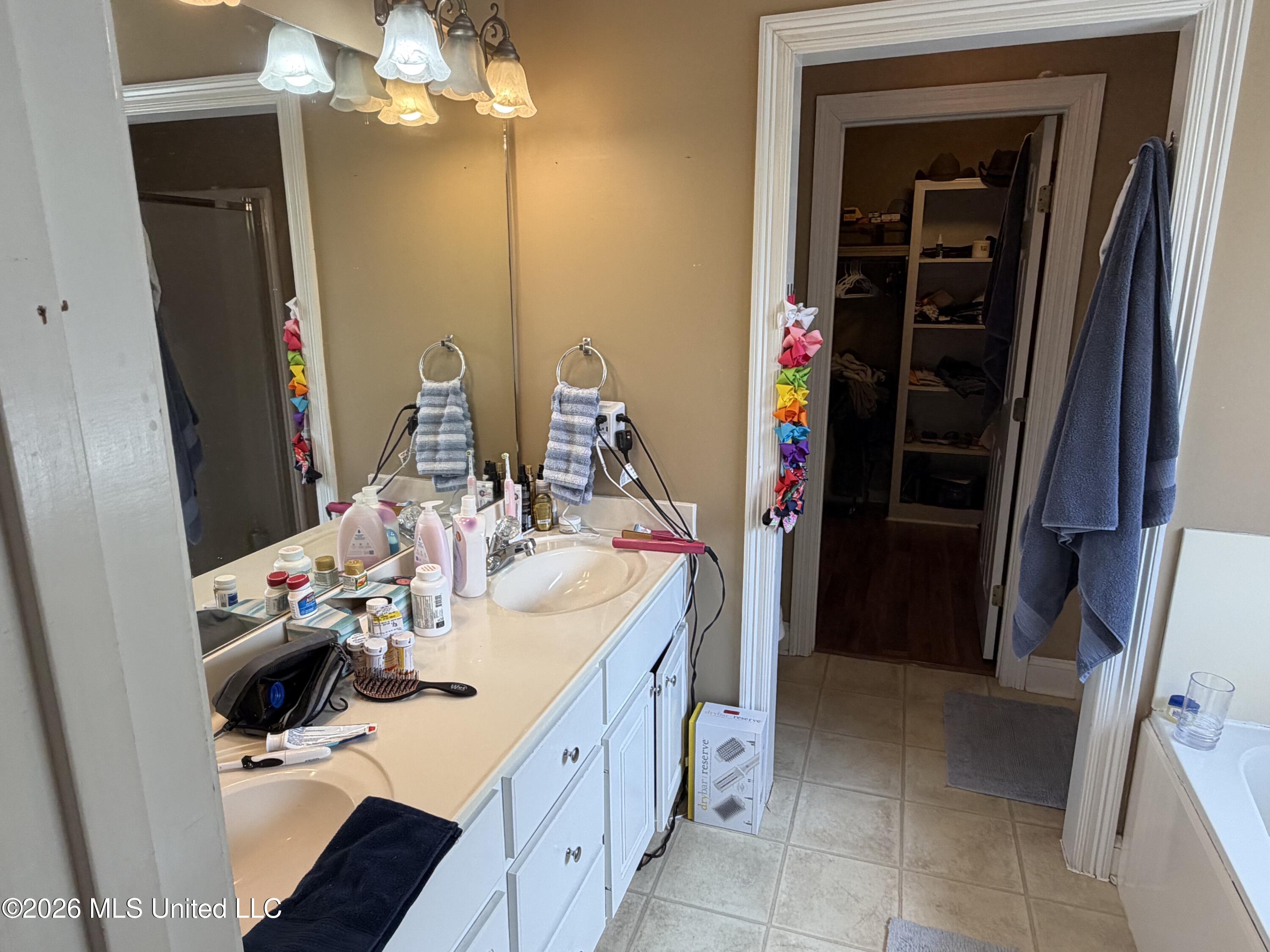 229 Camelot Way Property Photo 20