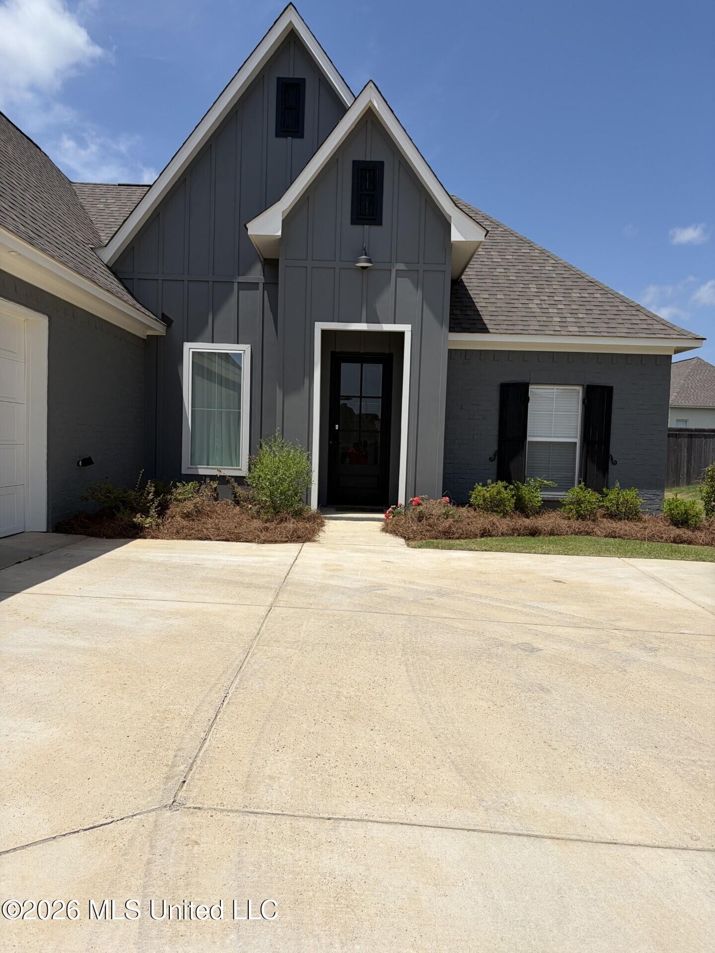 836 Glenwild Circle Property Photo 2