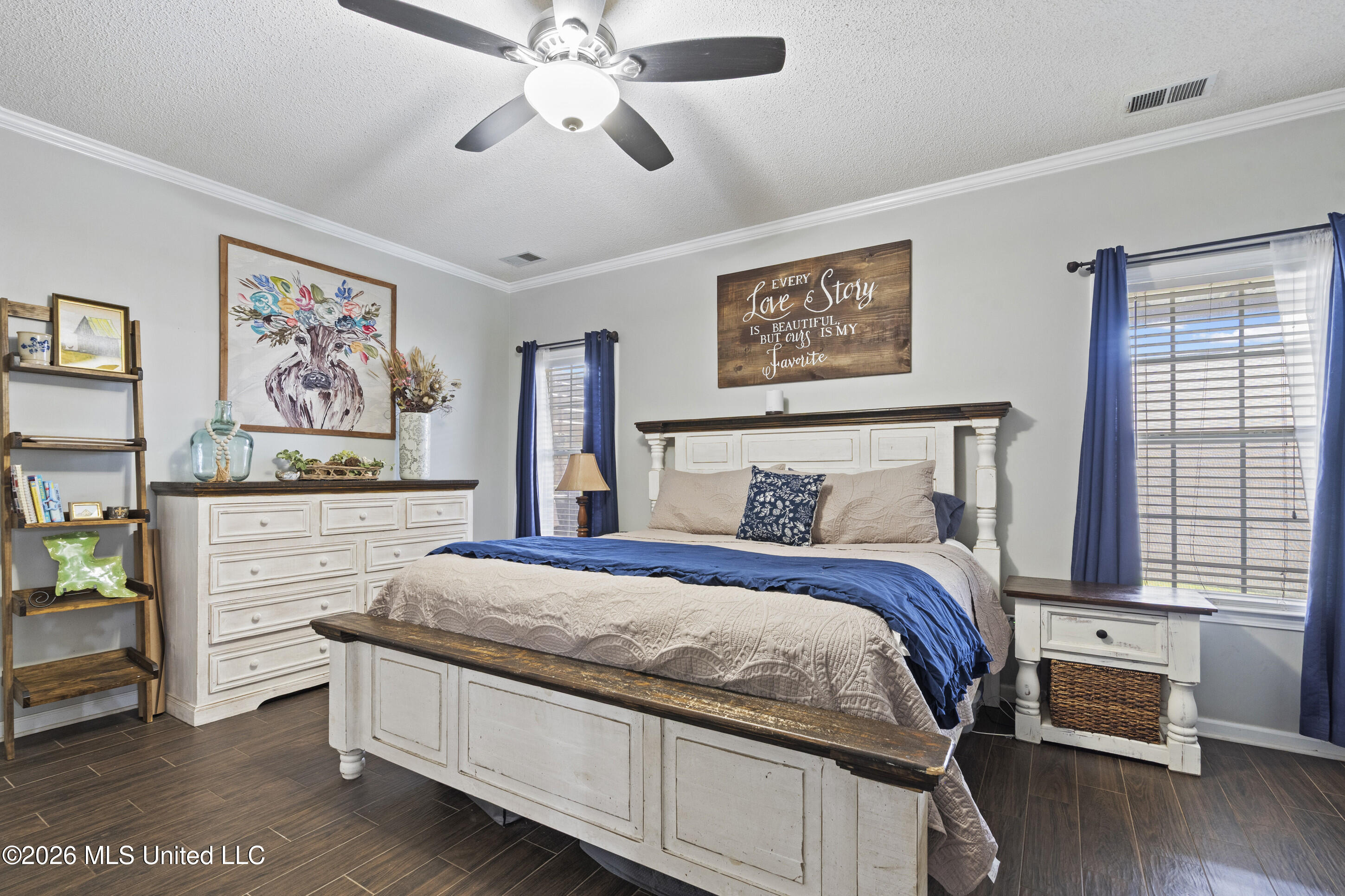 1211 E Cross Creek Drive Property Photo 12