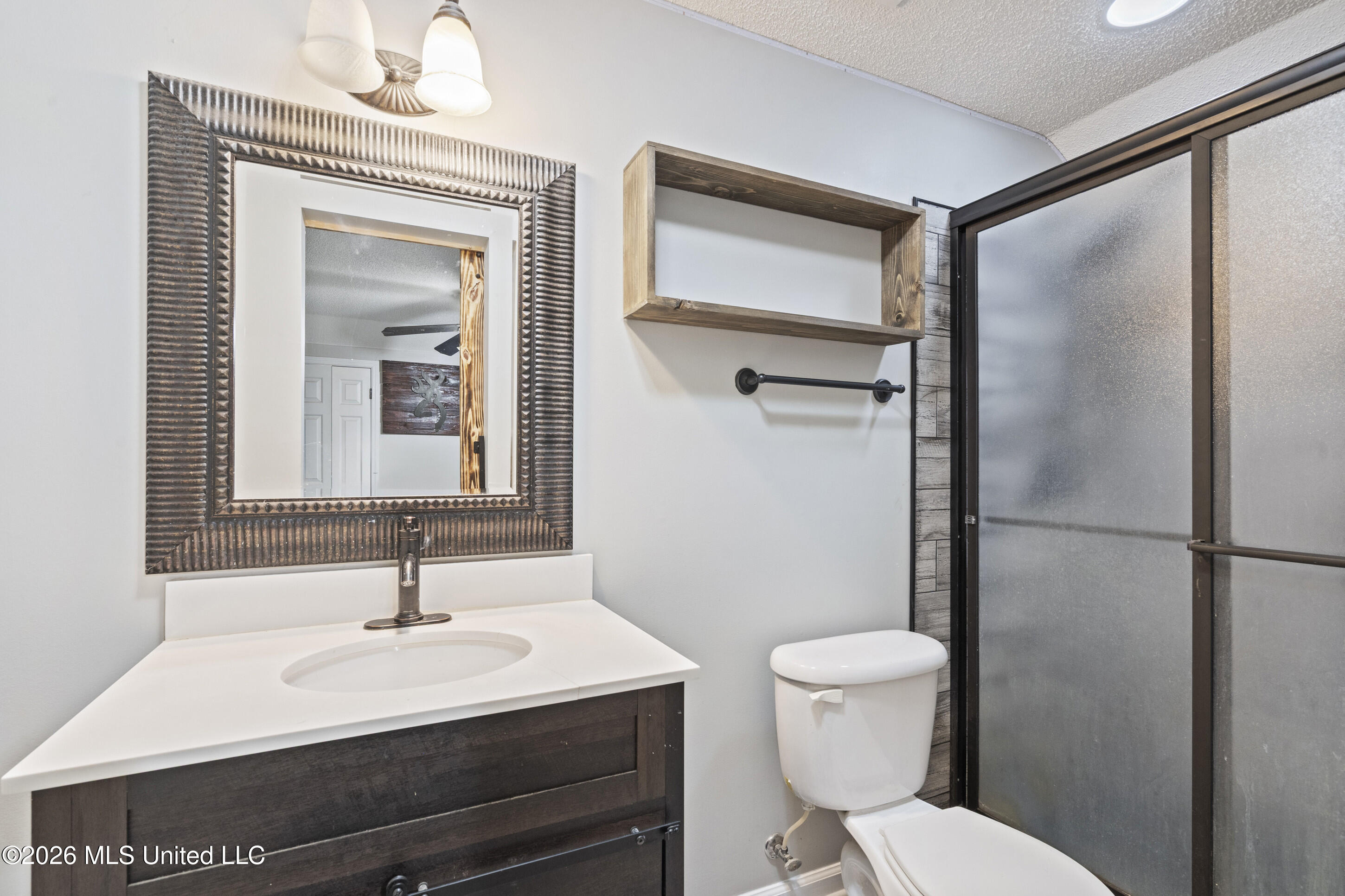 1211 E Cross Creek Drive Property Photo 27