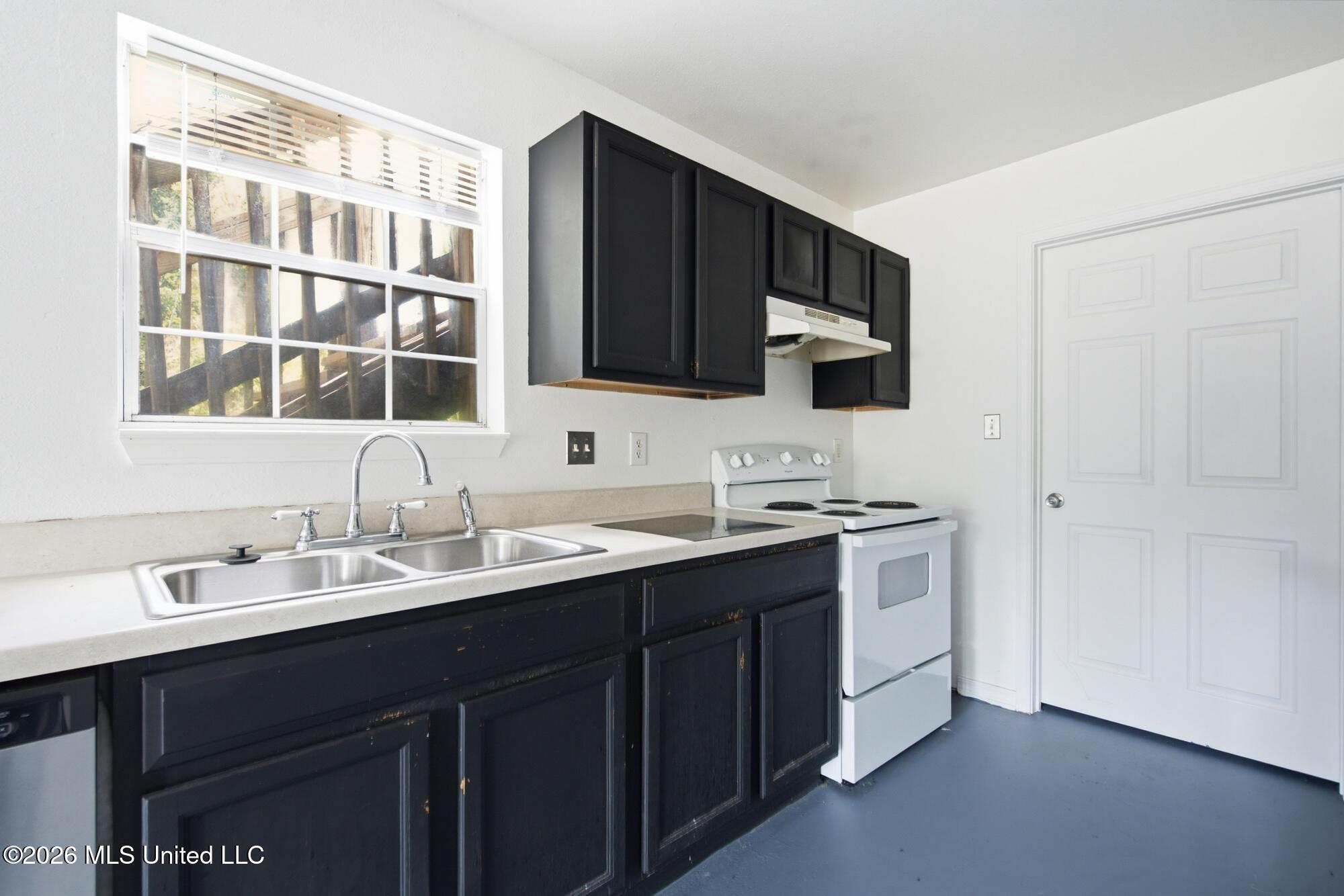 2110 30th Street Property Photo 21