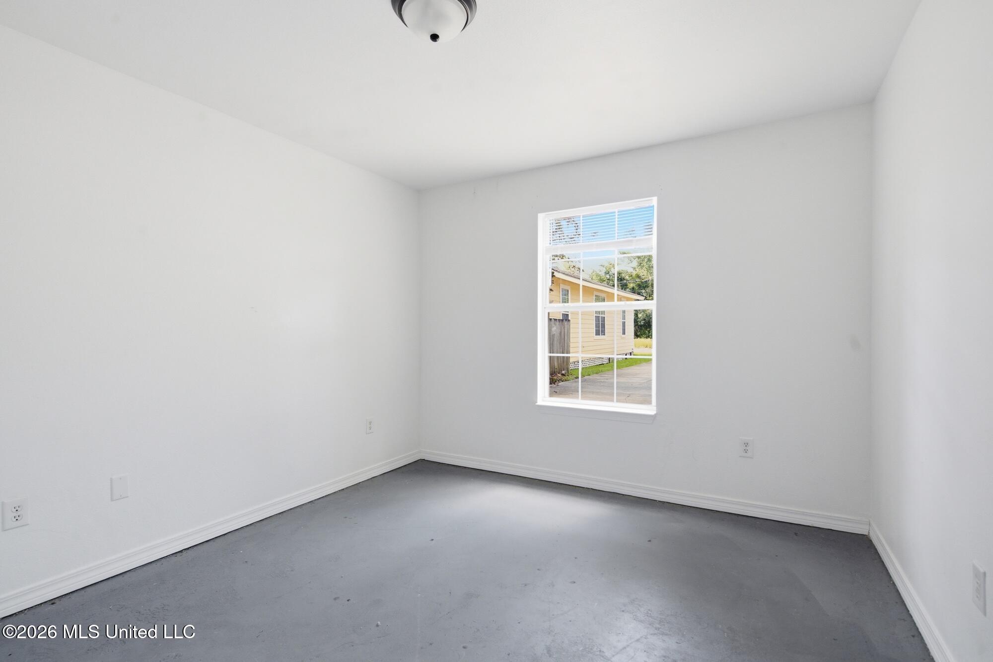 2110 30th Street Property Photo 26